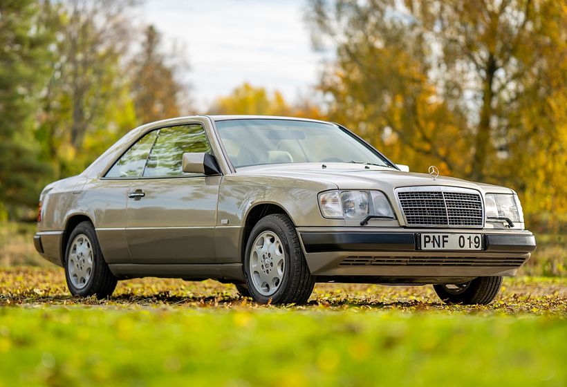 1992 Mercedes-Benz 300 CE-24 PNF019