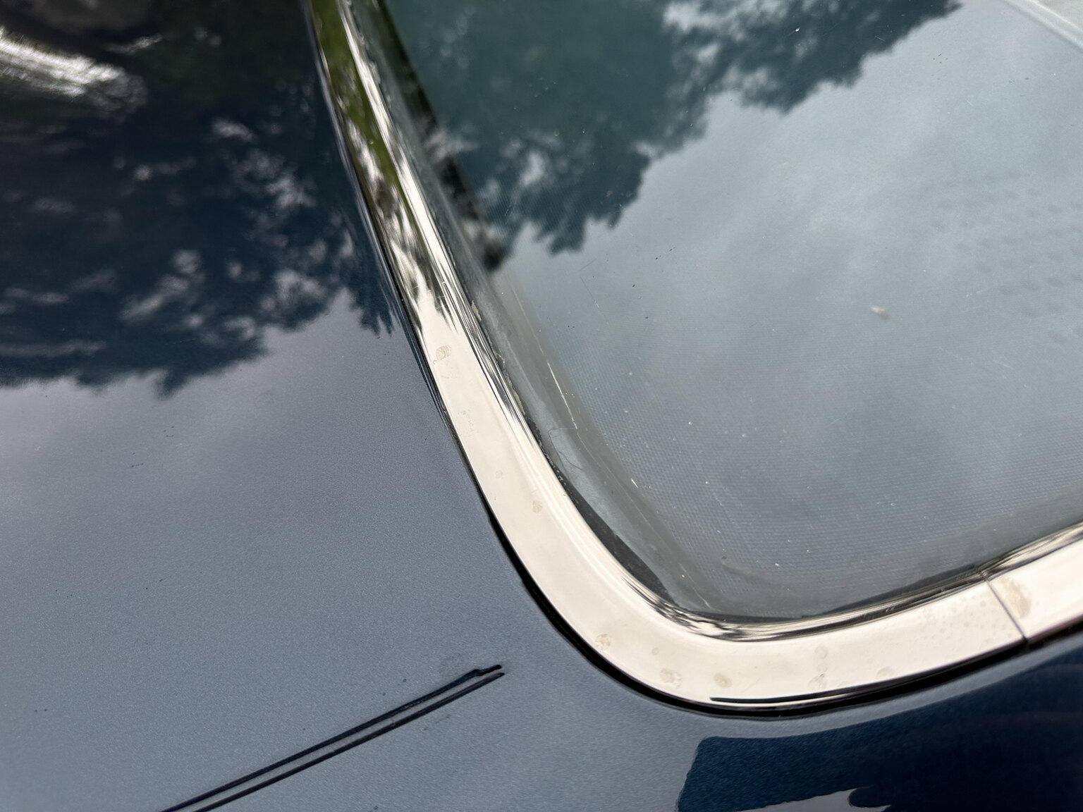 Exterior image of 1965 Pontiac Catalina 421 Tripower-Pack 2+2