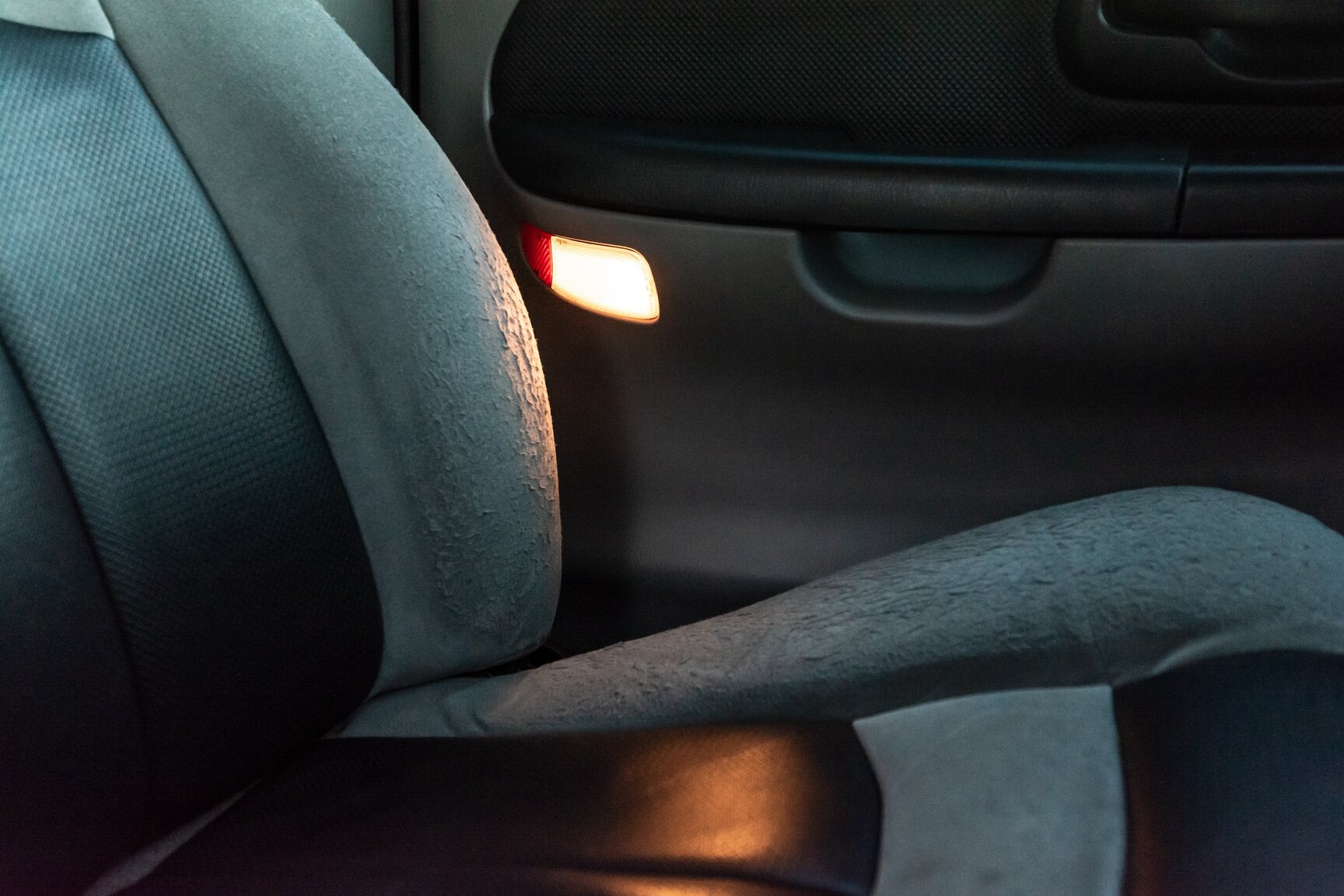 Interior image of 2000 FORD F-150 SVT Lightning