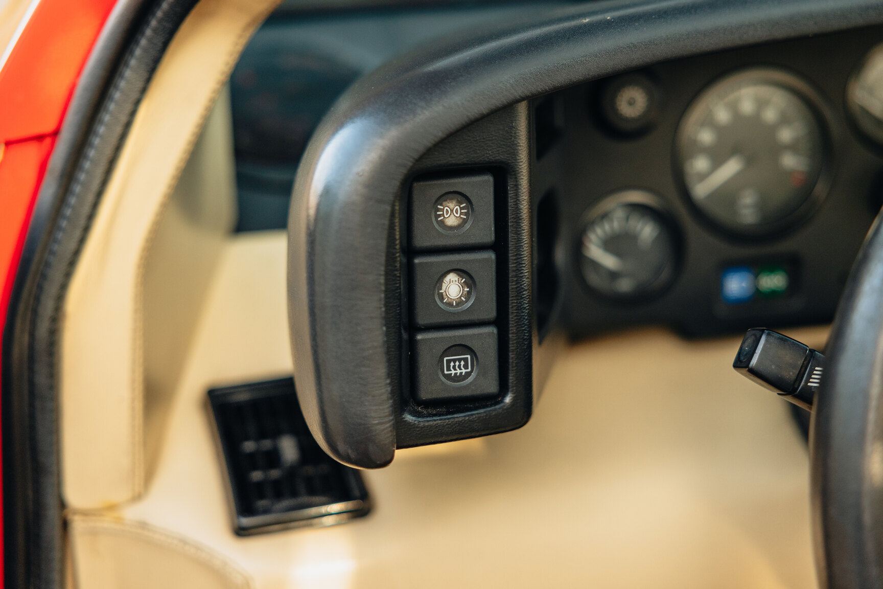 Interior image of 1989 Lotus Esprit Turbo 
