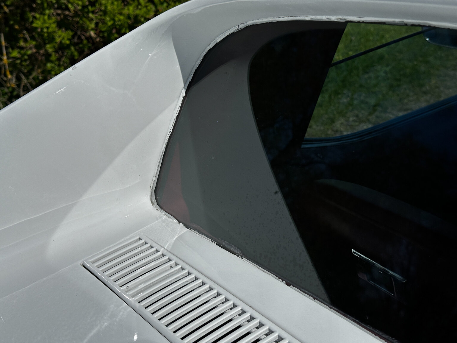 Exterior image of 1975 Chevrolet Corvette Stingray (59)