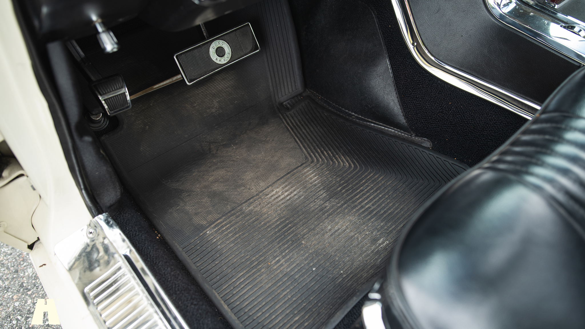 Interiörbild 1965 Ford Thunderbird (33)