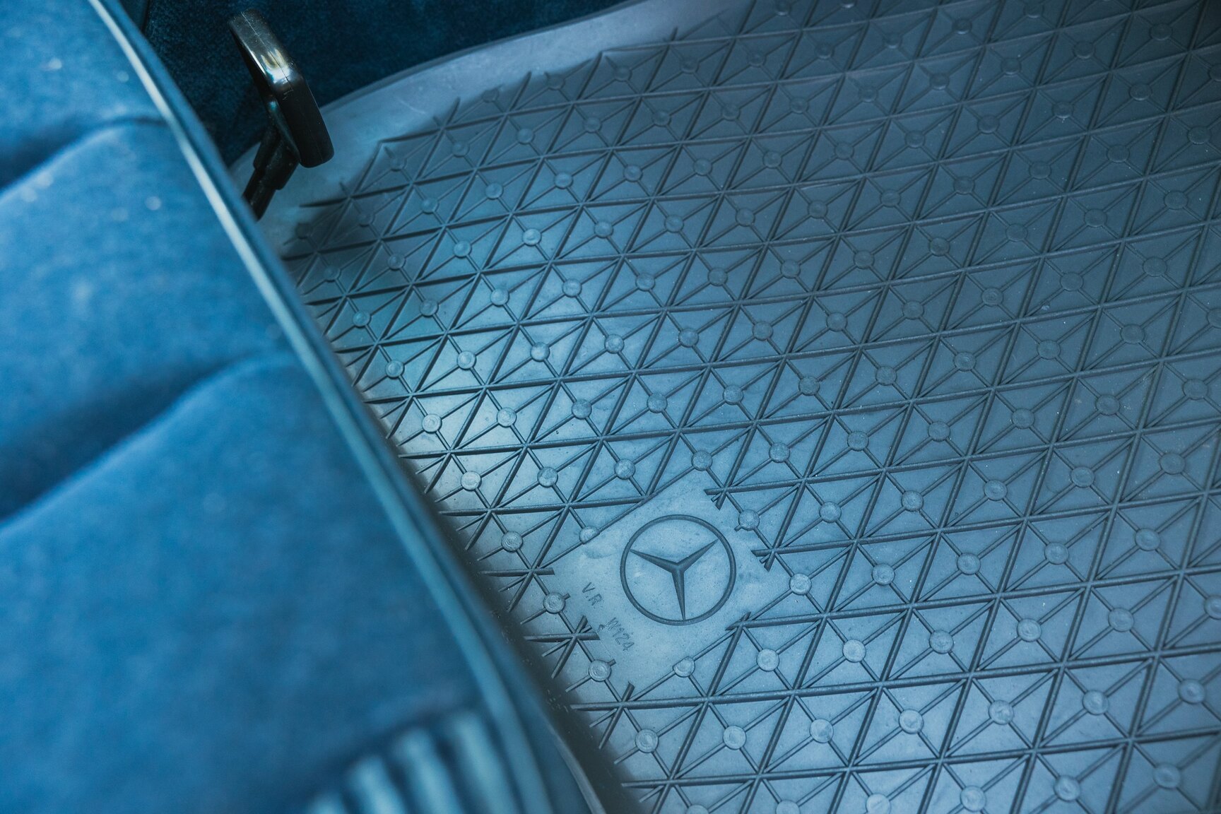 Interiörbild 1987 Mercedes-Benz 230E