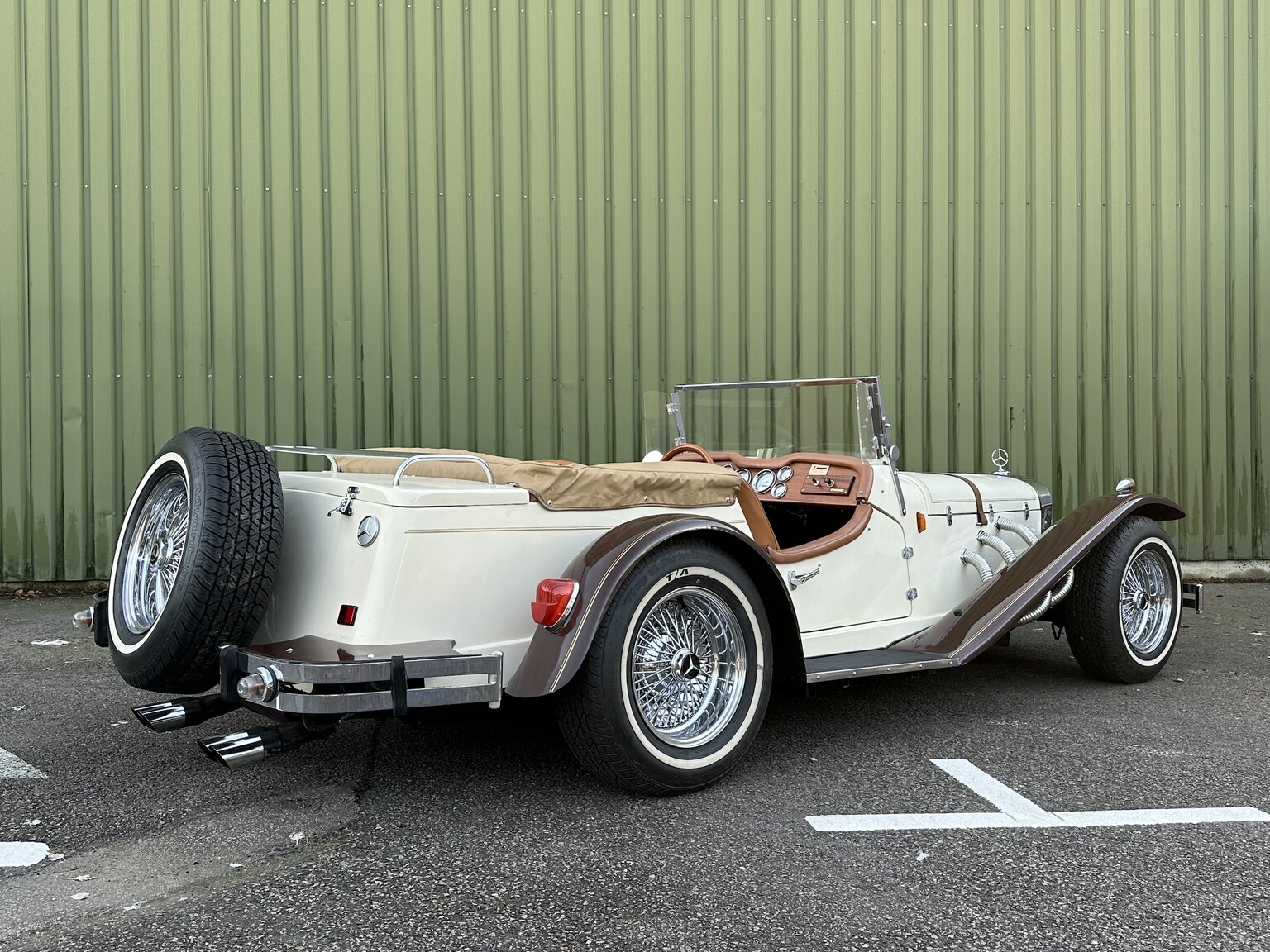 Exteriörbild på 1971 MB Gazelle