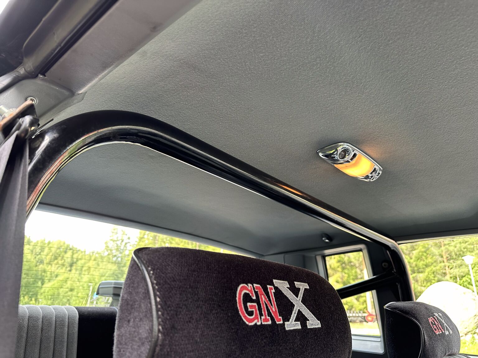 Interior image of 1987 Buick Grand National "GNX" (39)