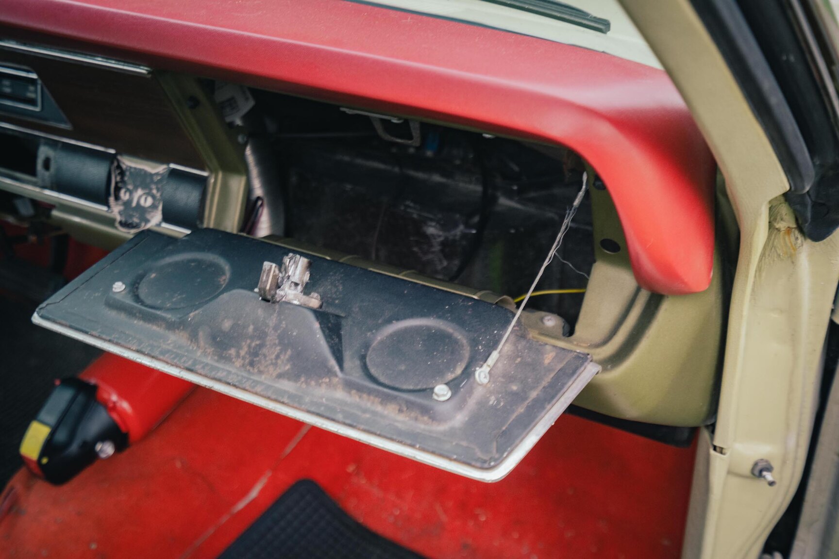 Interiörbild 1972 Plymouth Duster 360 (8)