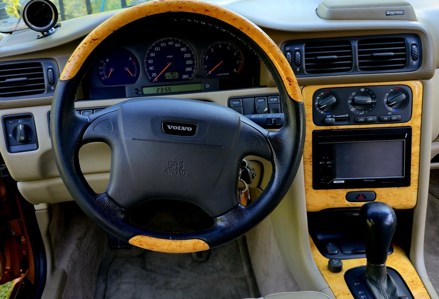 Interior image of 1998 Volvo V70 R 2.3 T Automatisk