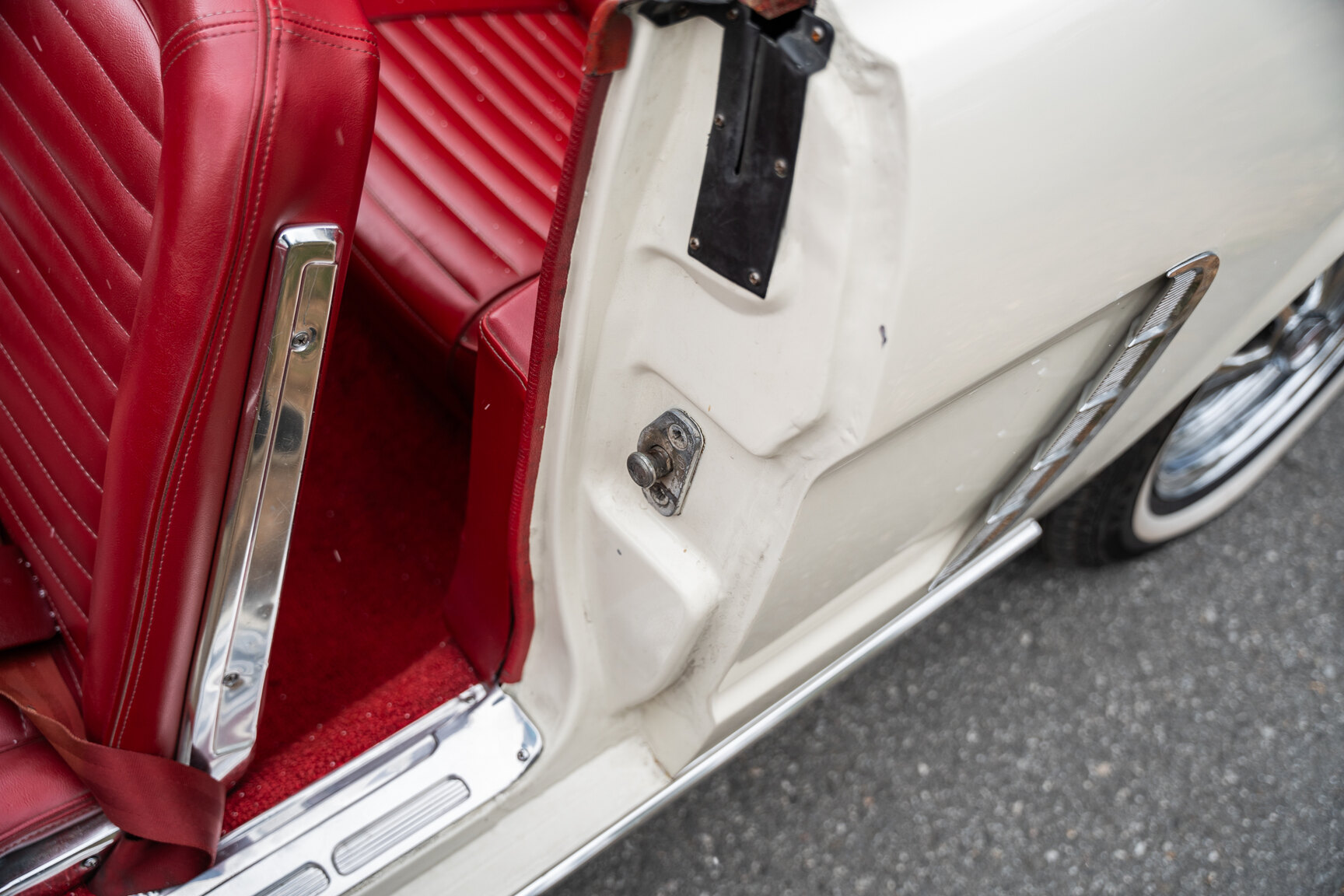 Innenraumfoto von 1965 Ford Mustang Cabriolet (12)