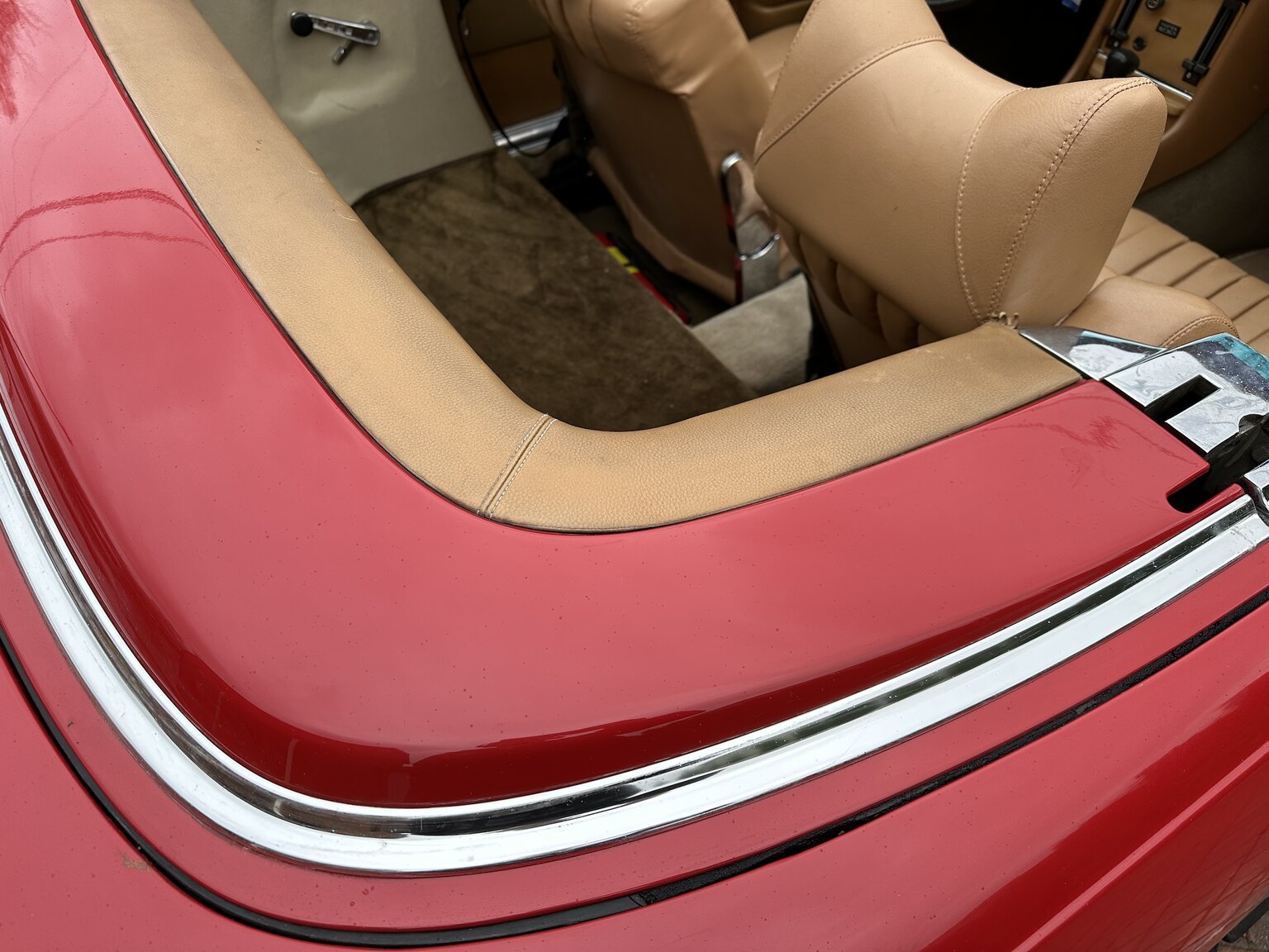 Exterior image of 1973 Mercedes-Benz 450 SL (60)