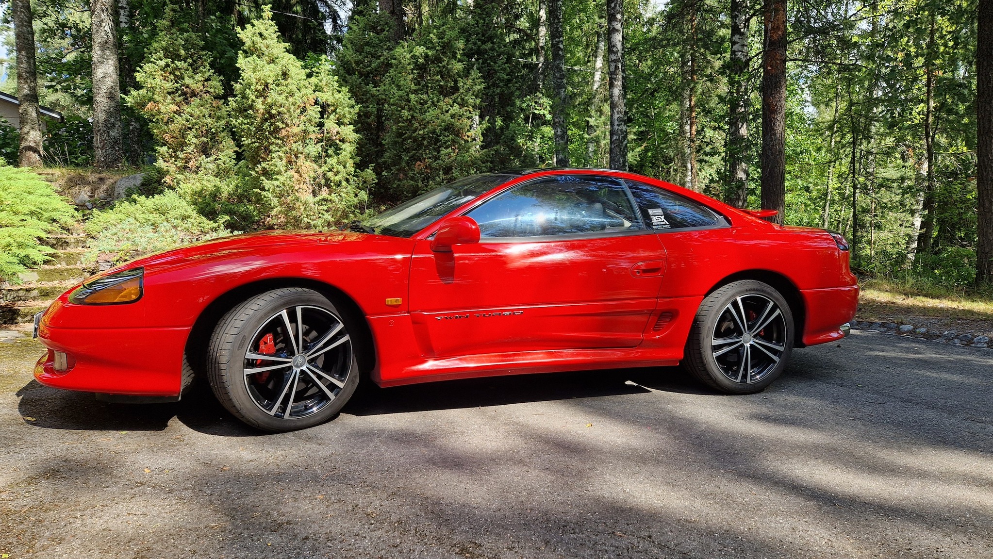 Exterior image of 1992 Dodge Stealth RT/T Twin Turbo (9)