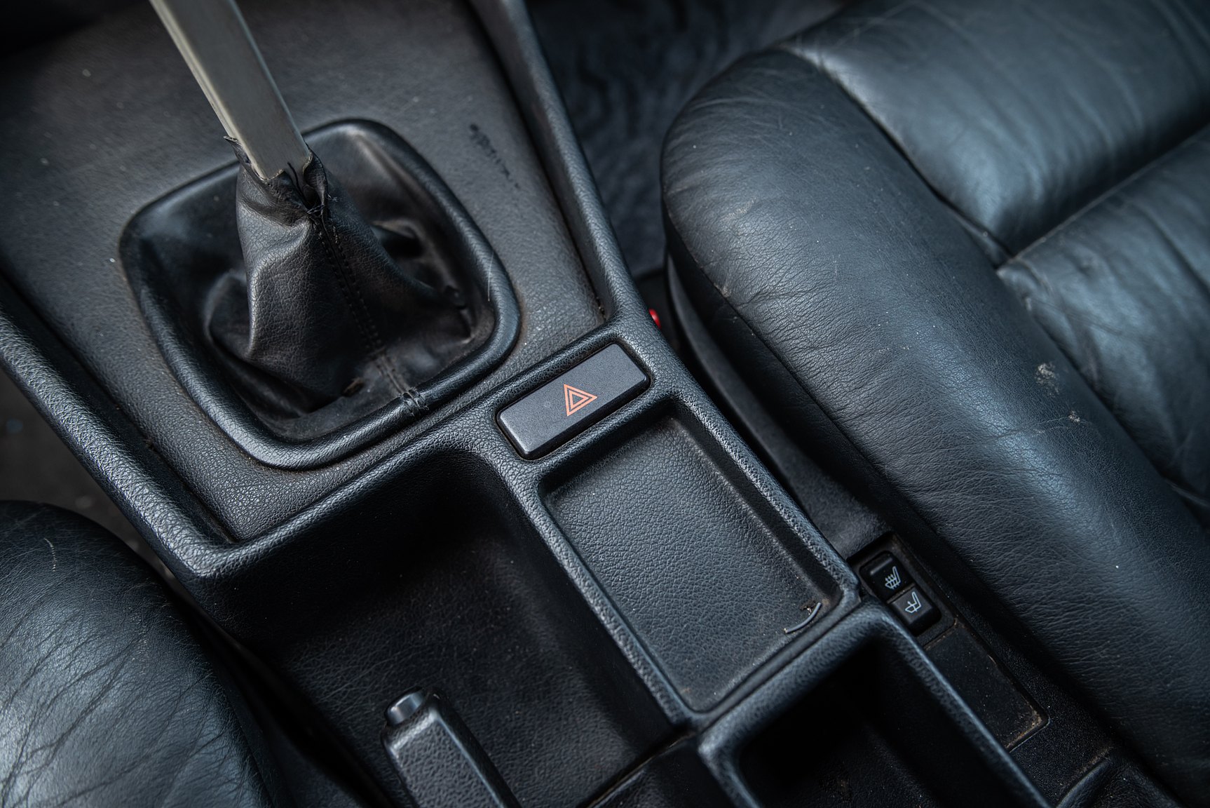 Interior image of 1992 BMW 525i Touring Outlaw