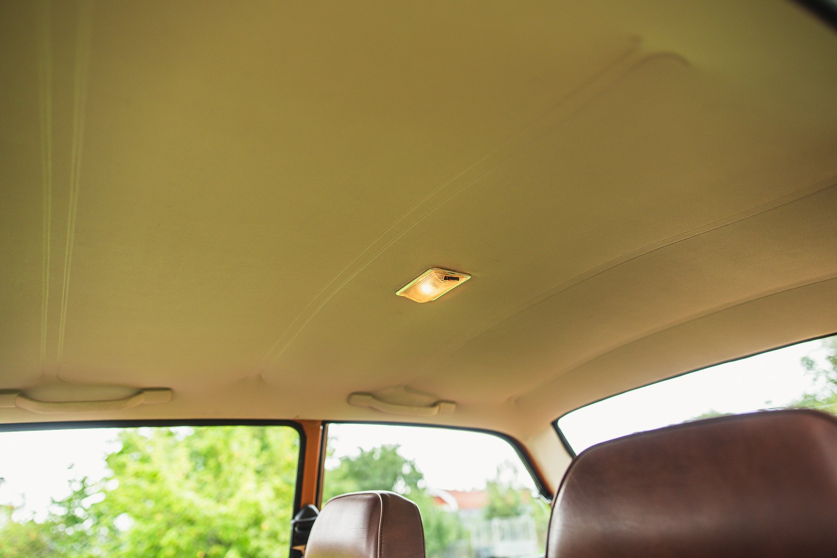 Interiörbild 1974 Volvo 142 2.0