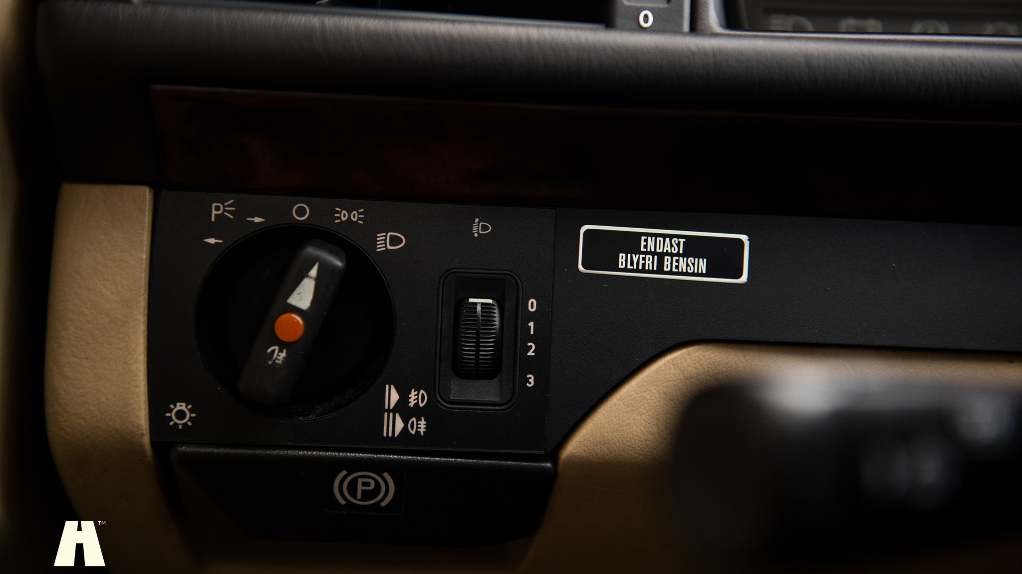 Interiörbild 1992 Mercedes 230 CE