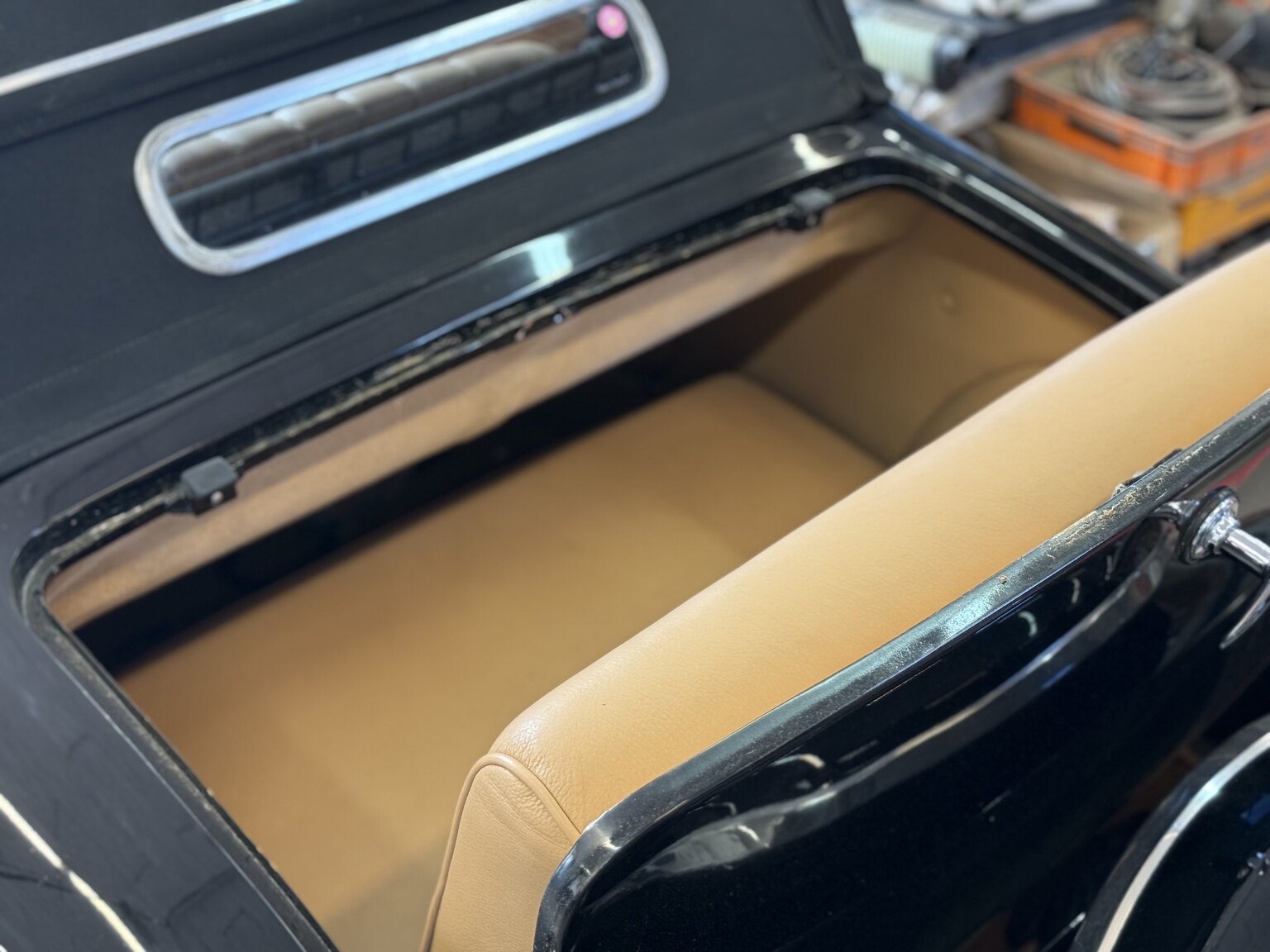 Interior image of 1939 Citroën Berline 11 Sport Convertible