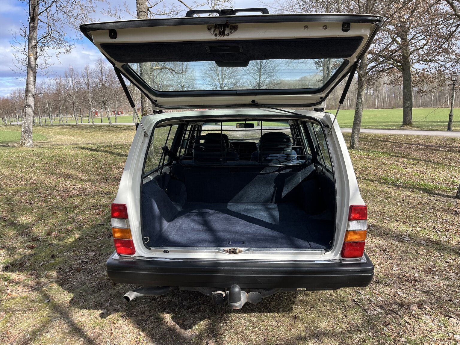 Interior image of 1993 Volvo 245 GL