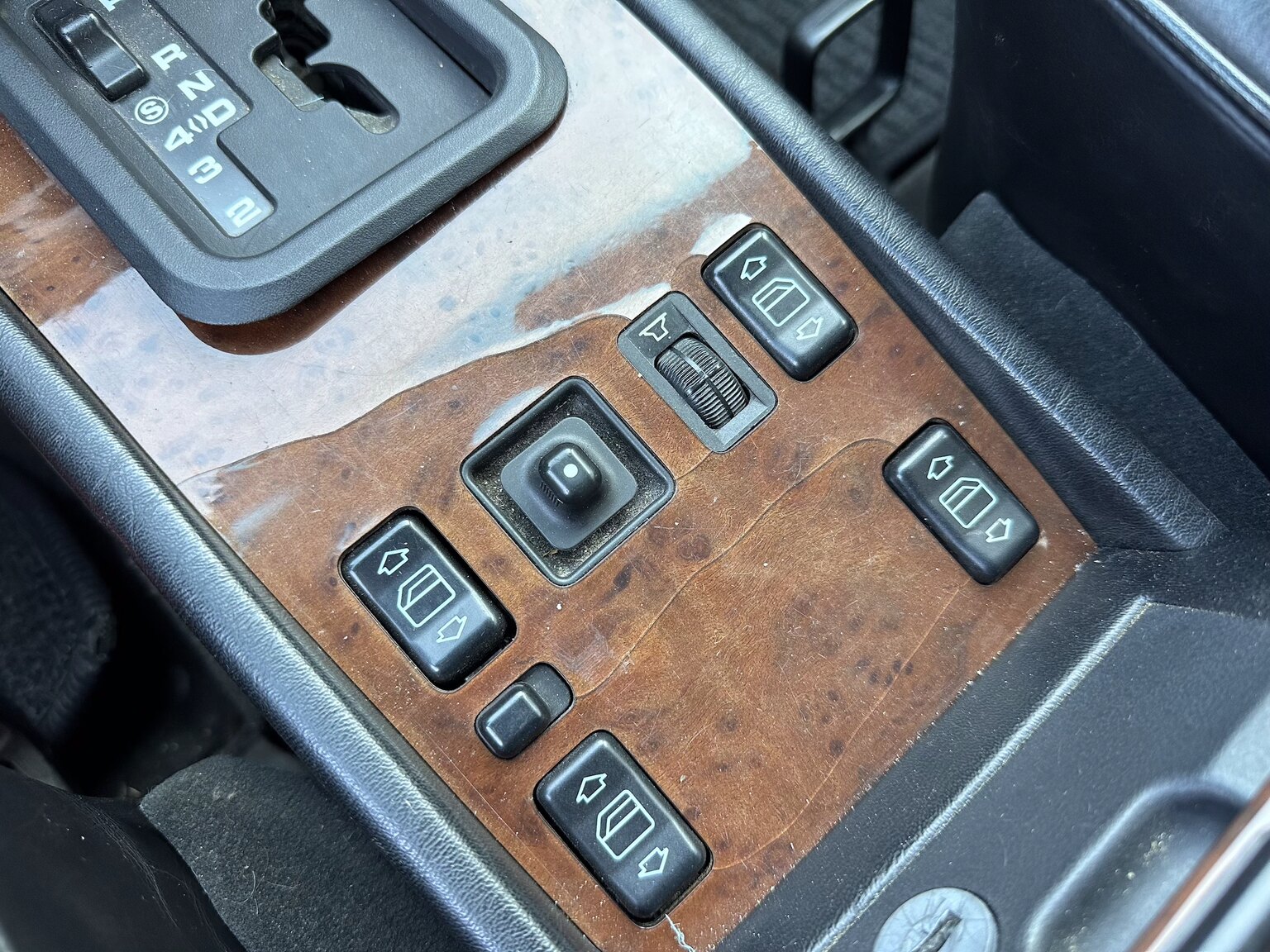 Interiörbild 1992 Mercedes-Benz 300 CE-24