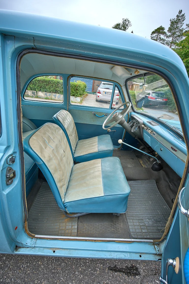 Innenraumfoto von 1958 Ford Anglia (15)