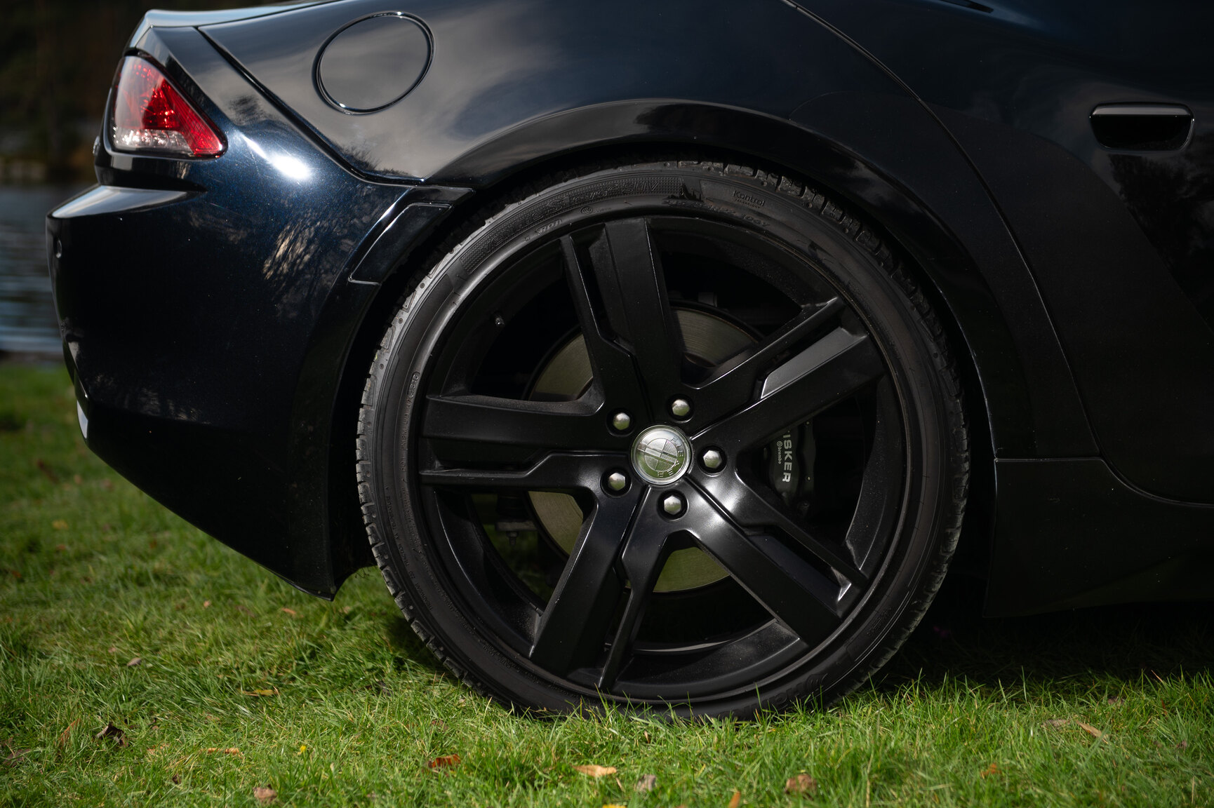 Exteriörbild på 2013 Fisker Karma ES