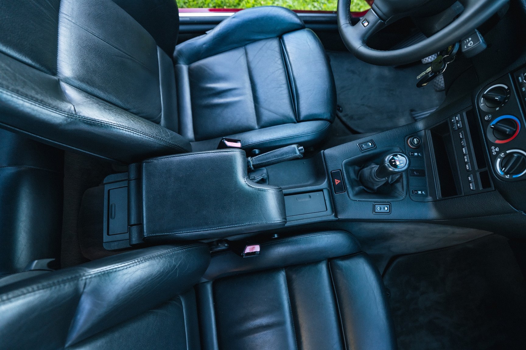 Innenraumfoto von 1992 BMW 325i Coupé "No Reserve Auction"