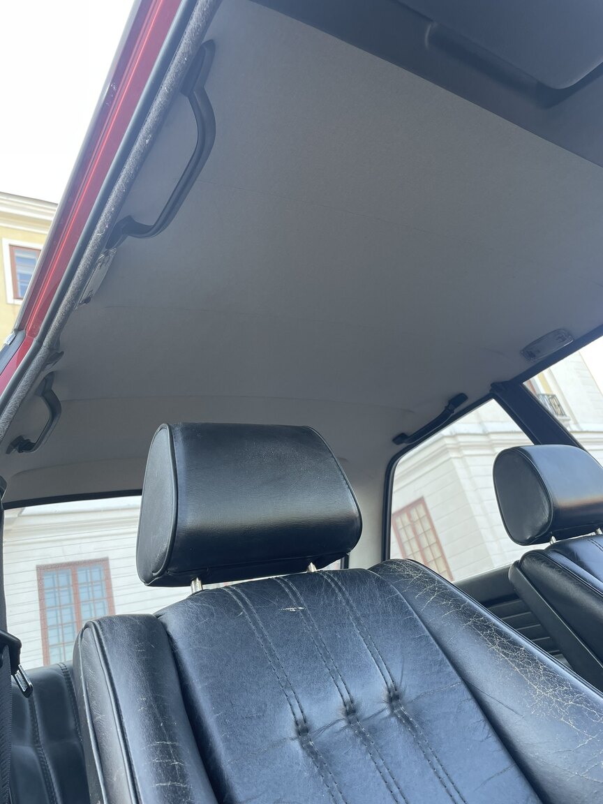Interiörbild 1987 BMW 320i