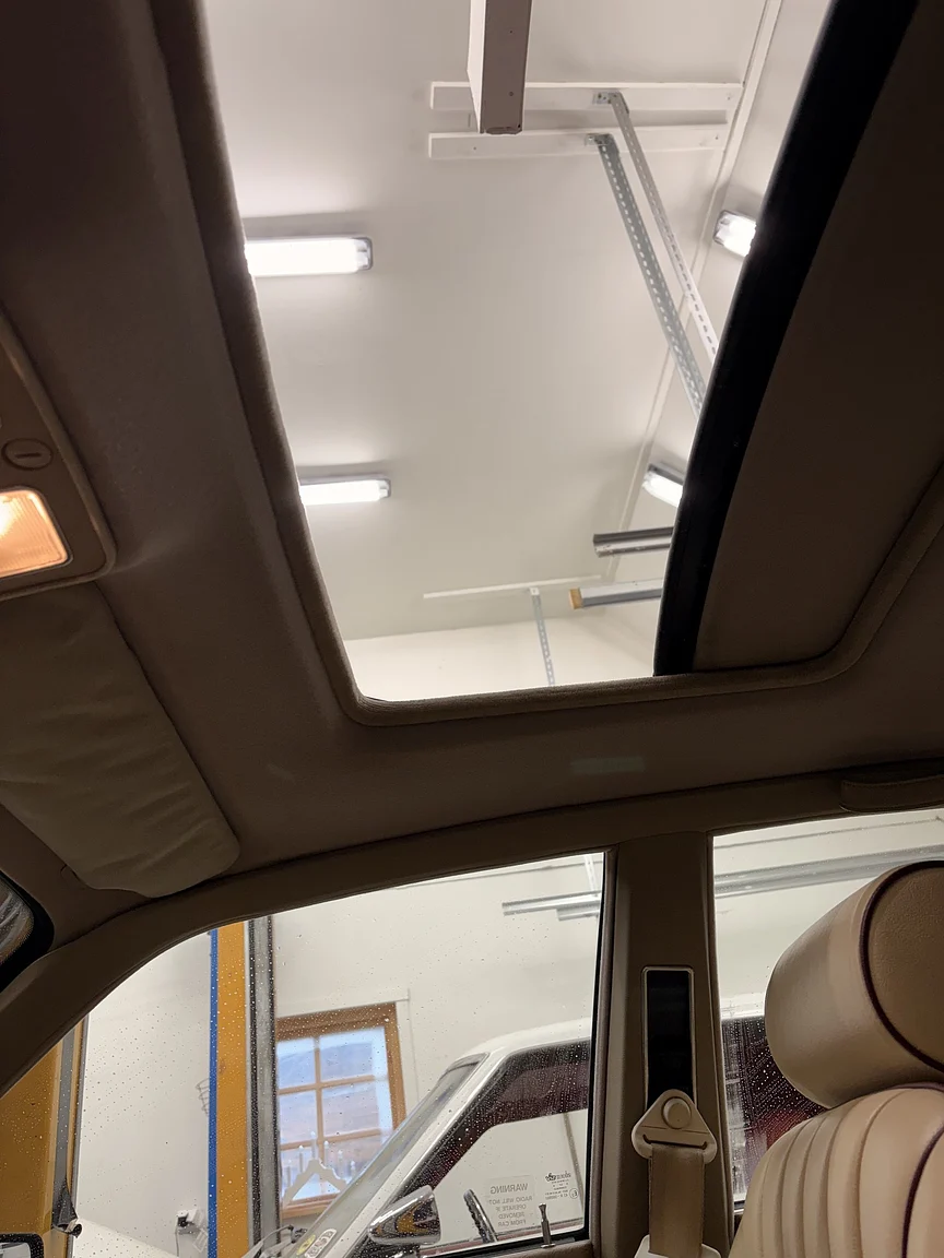 Innenraumfoto von 1991 Jaguar XJ40 Sovereign (86)