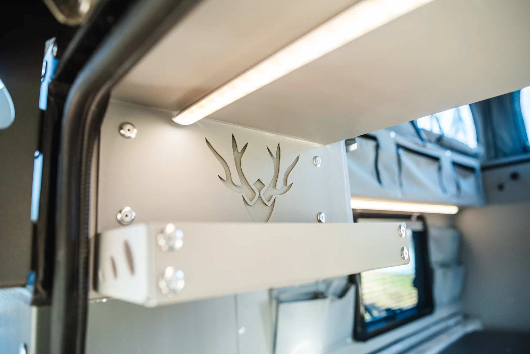 Interior image of 2025 Northea Trailer Expedition Crawler 458i Offgrid-Camper (39)