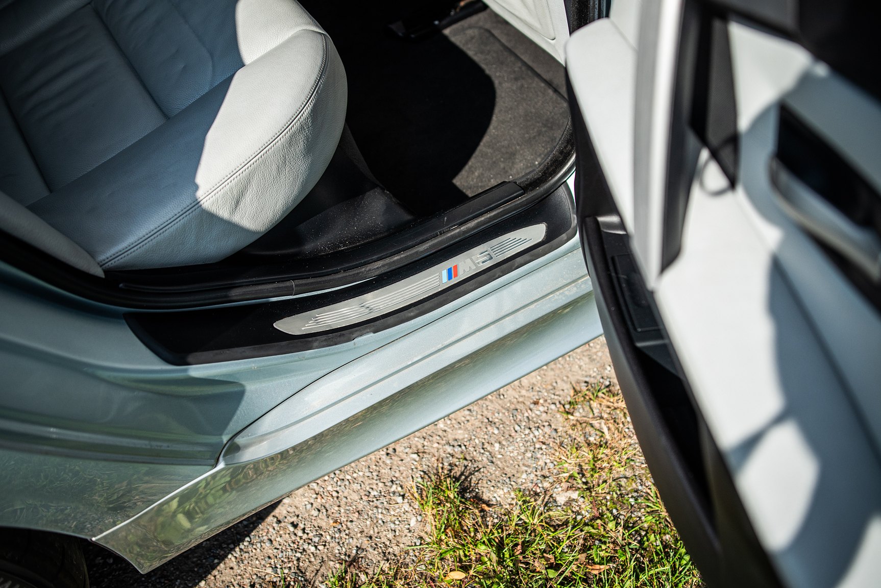 Interior image of 2006 BMW E60 M5