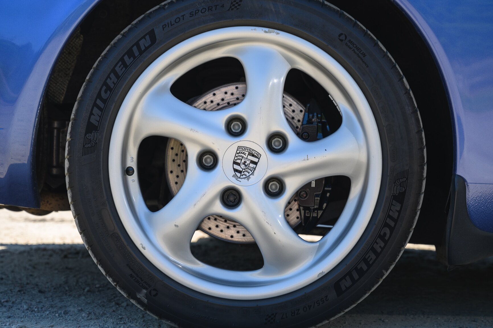 Aussenfoto 1998 Porsche 911 Carrera Tiptronic (39)