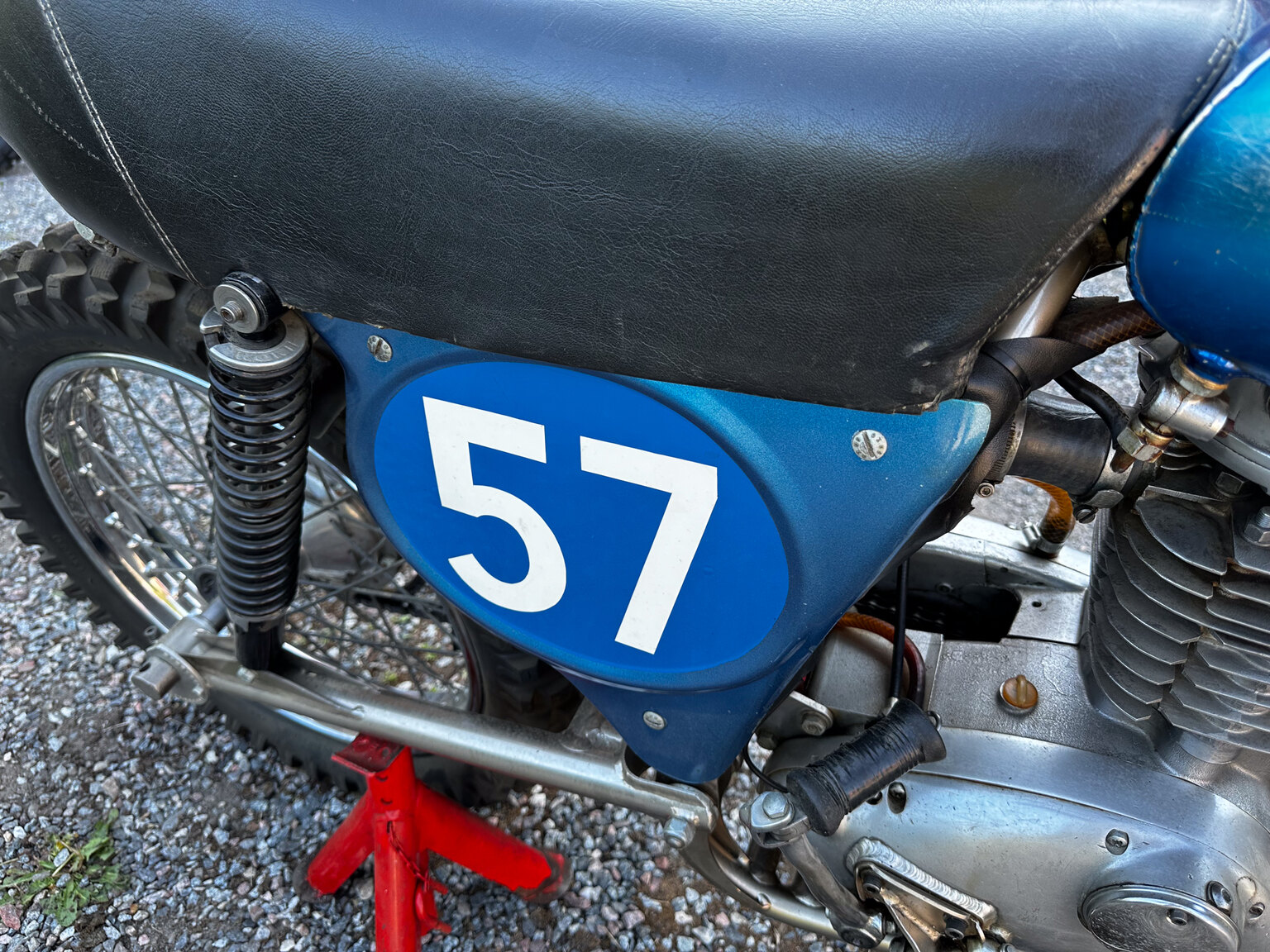 Exteriörbild på 1975 BSA Cheney 500