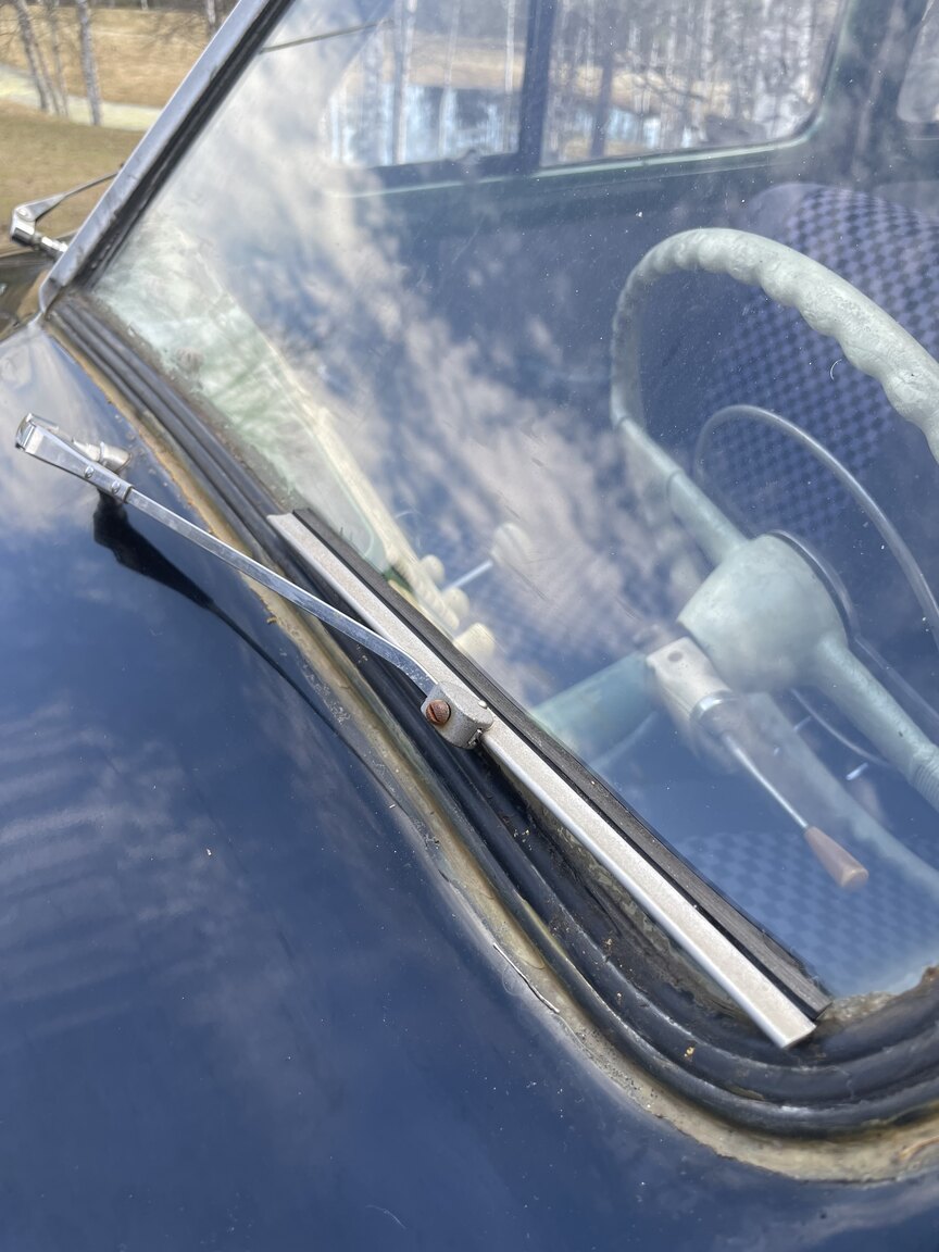 Exterior image of 1947 Volvo PV 444