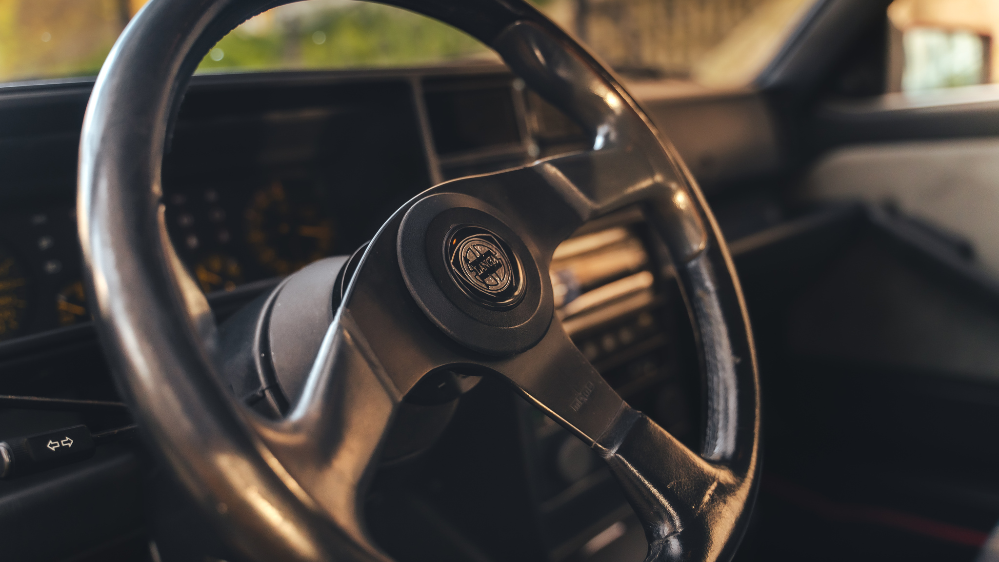 Innenraumfoto von 1989 Lancia Delta Integrale 16V