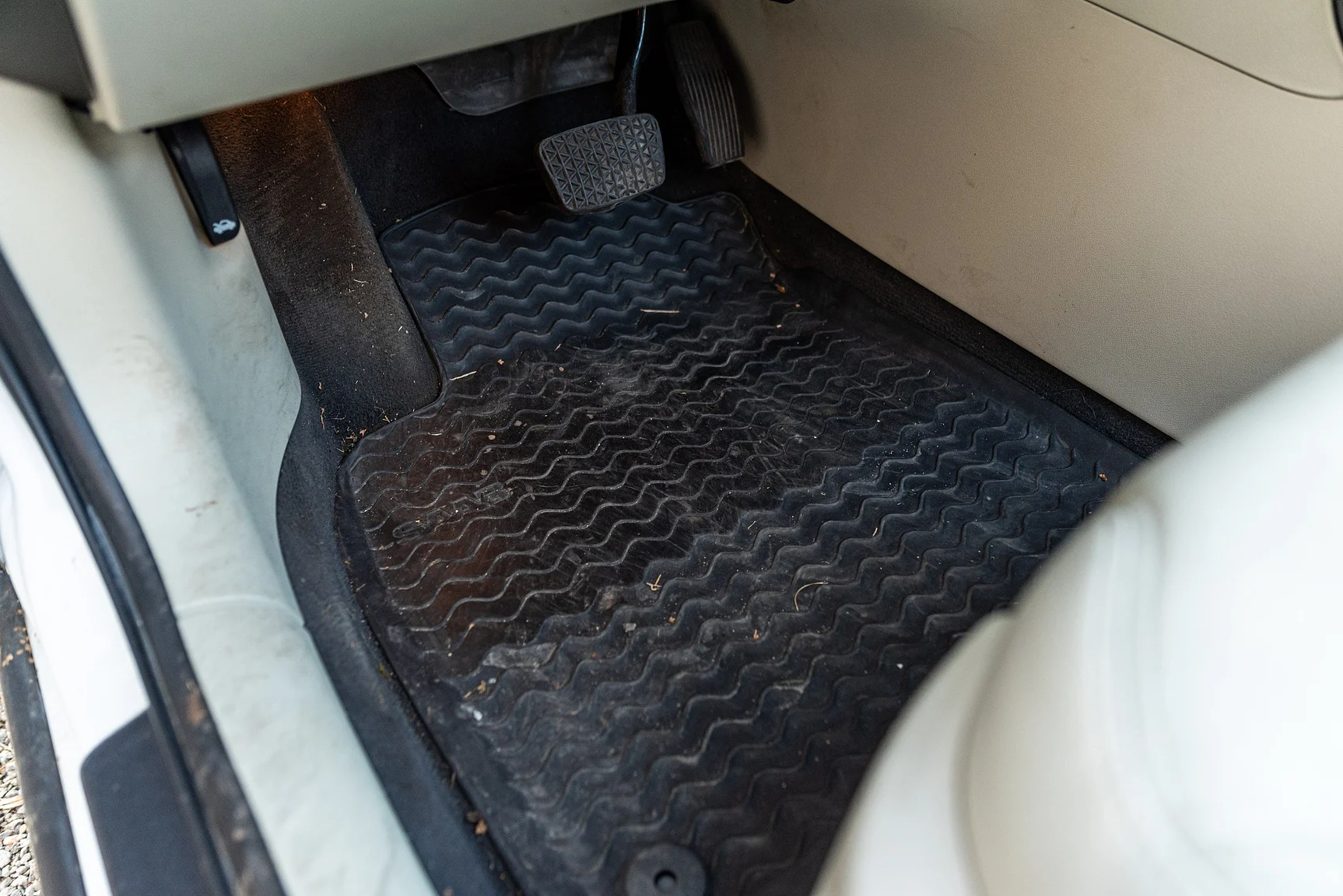 Interior image of 2008 SAAB 9-3 Vector 2.0T Cabriolet (63)