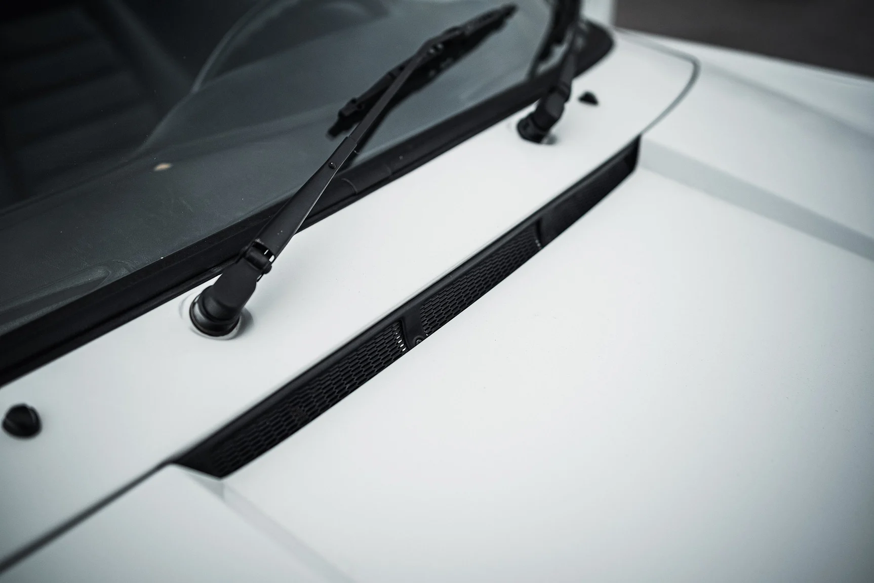 Exterior image of 1983 Porsche 911 SC (51)