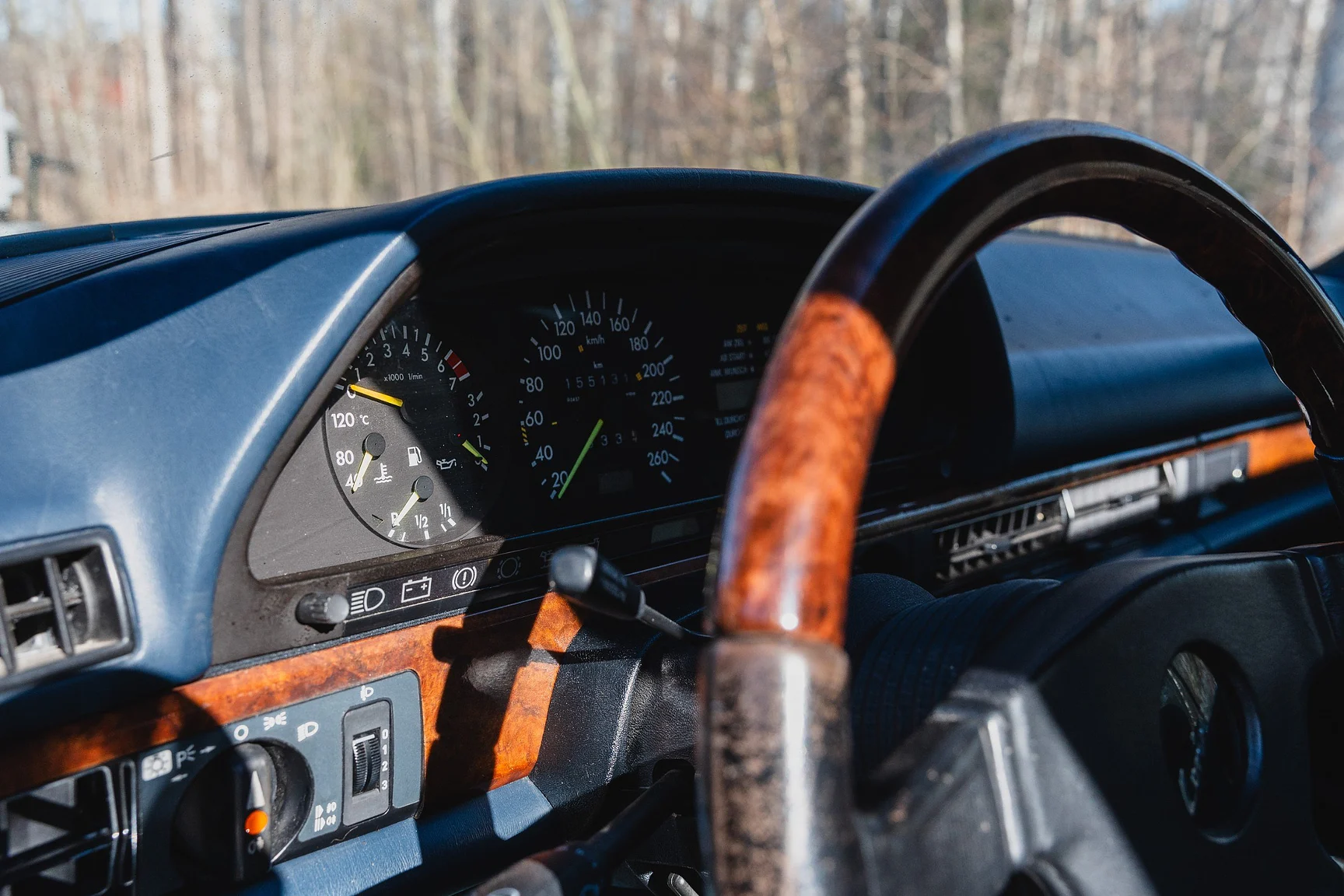 Innenraumfoto von 1986 Mercedes-Benz 560 SEC  (7)