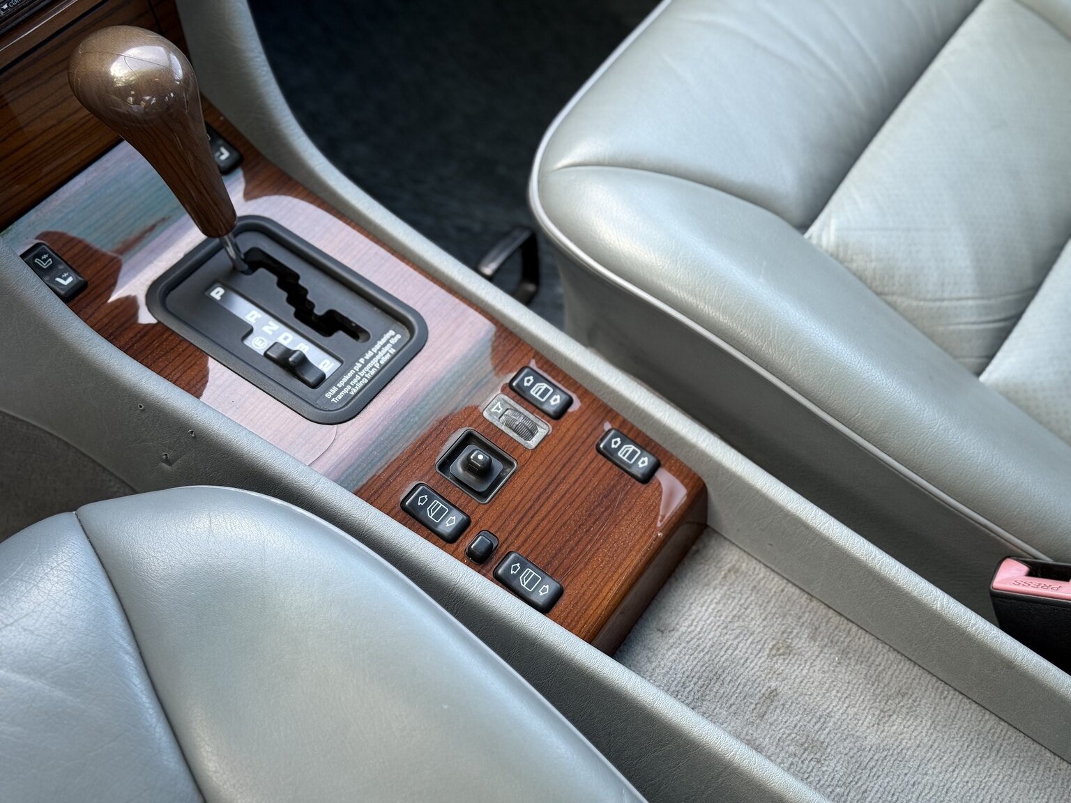 Interior image of 1991 Mercedes-Benz 300 E-24