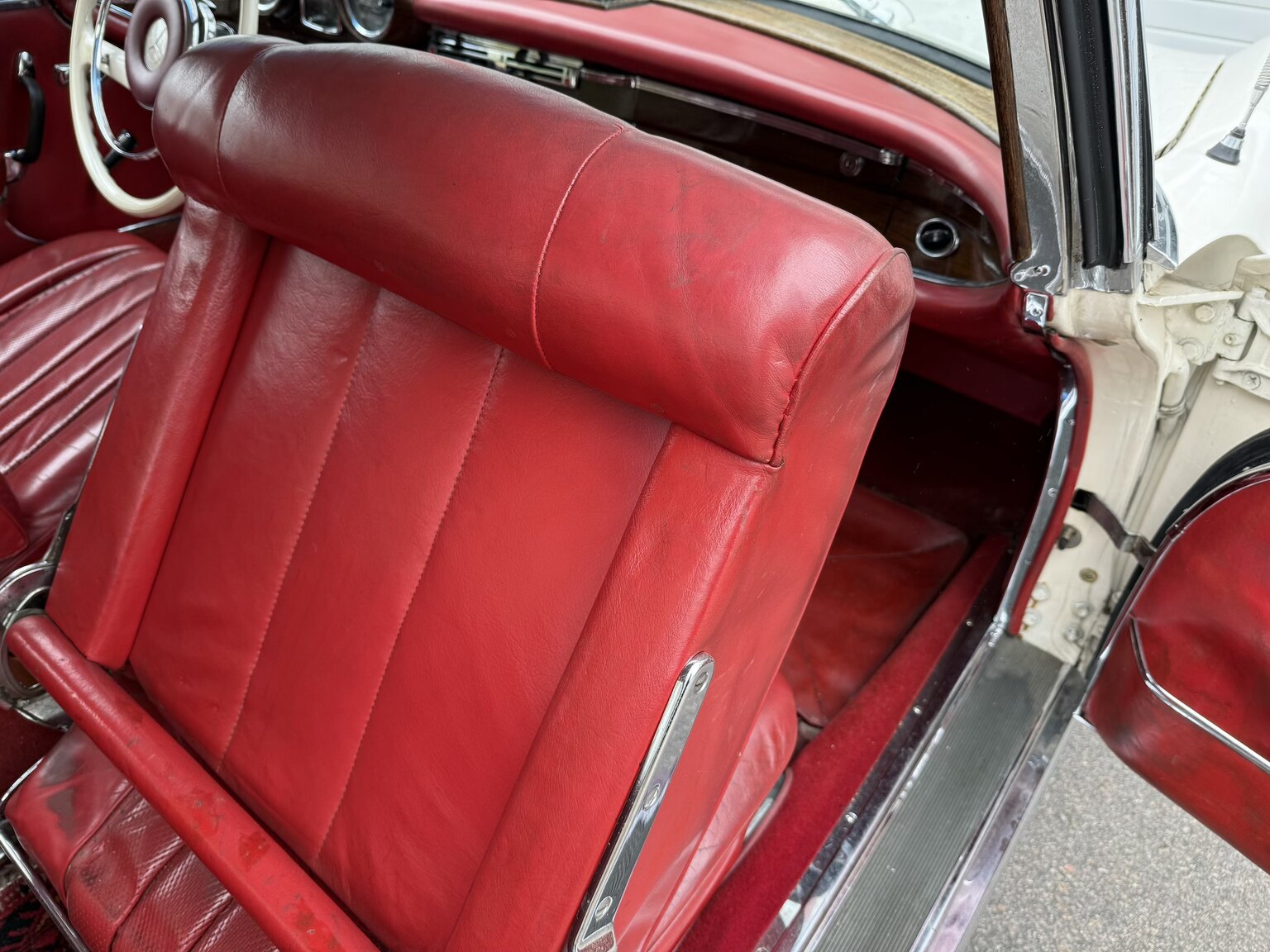 Interiörbild 1963 Mercedes-Benz 220 SE