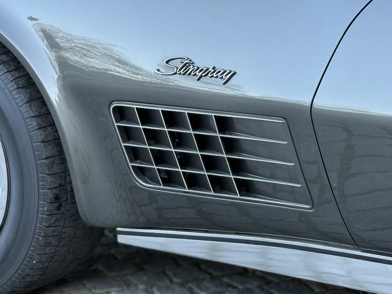 Exteriörbild på 1971 Chevrolet Corvette Stingray Special 598 cui V8 795 hk (57)