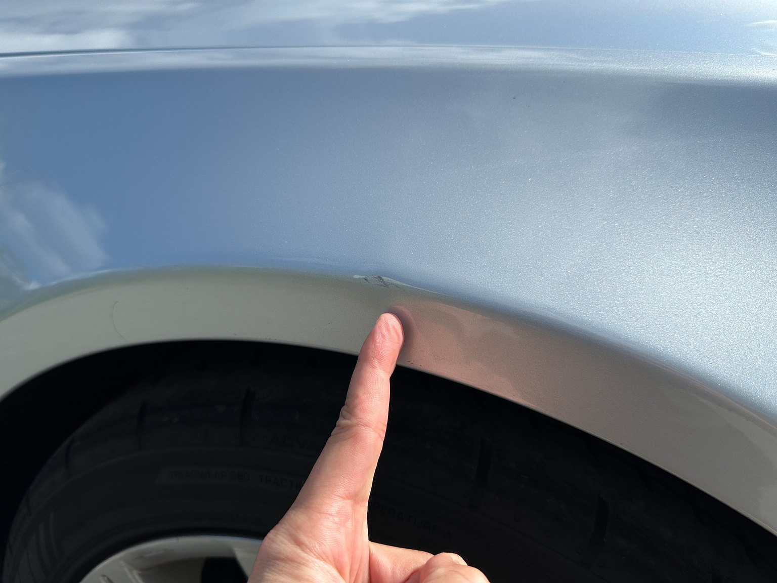 Exterior image of 2006 BMW E60 M5