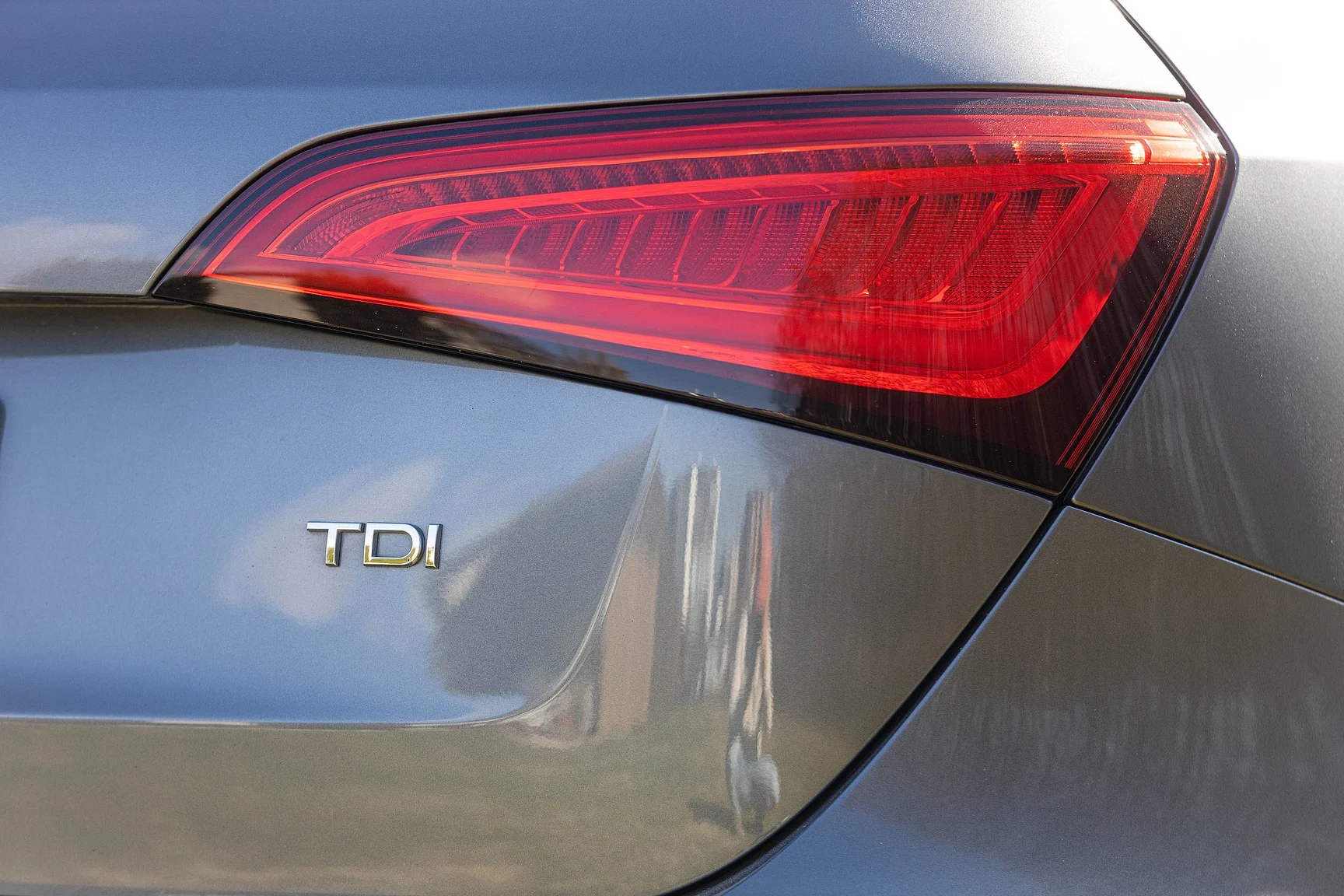 Exteriörbild på 2017 Audi SQ 5 Plus TDI (43)