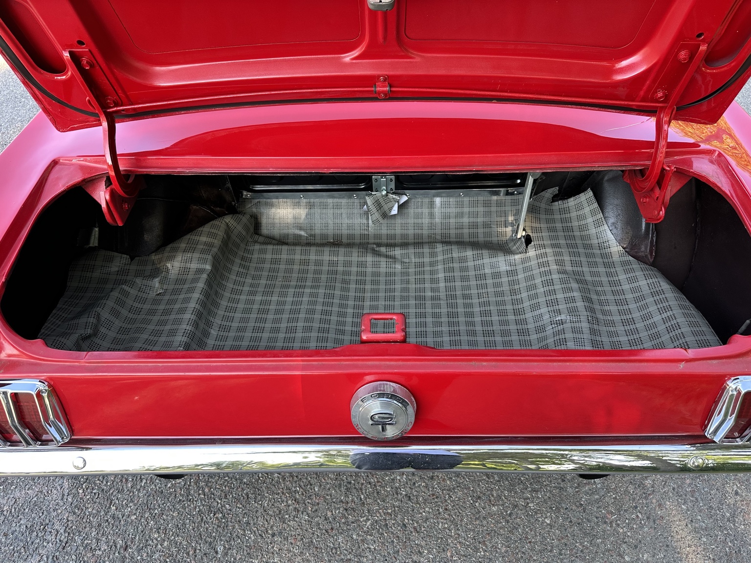 Interior image of 1965 Ford Mustang 289 Fastback