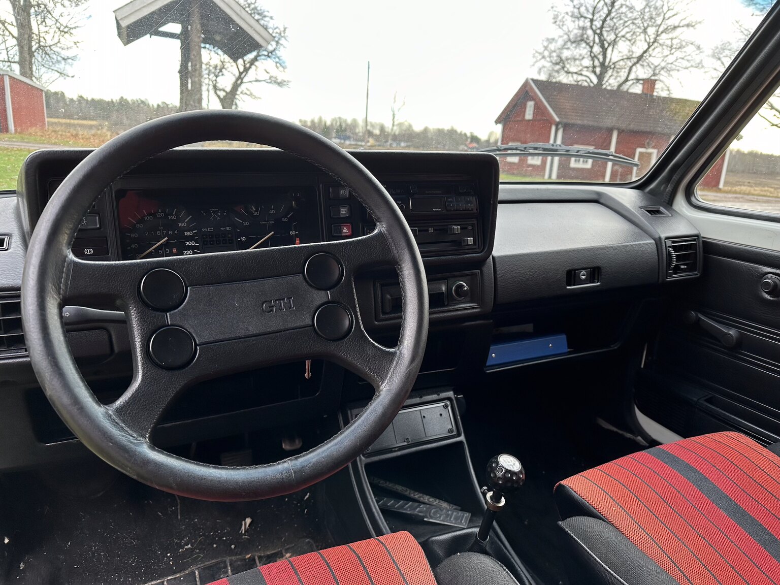 Interiörbild 1984 Volkswagen Golf GTI Special
