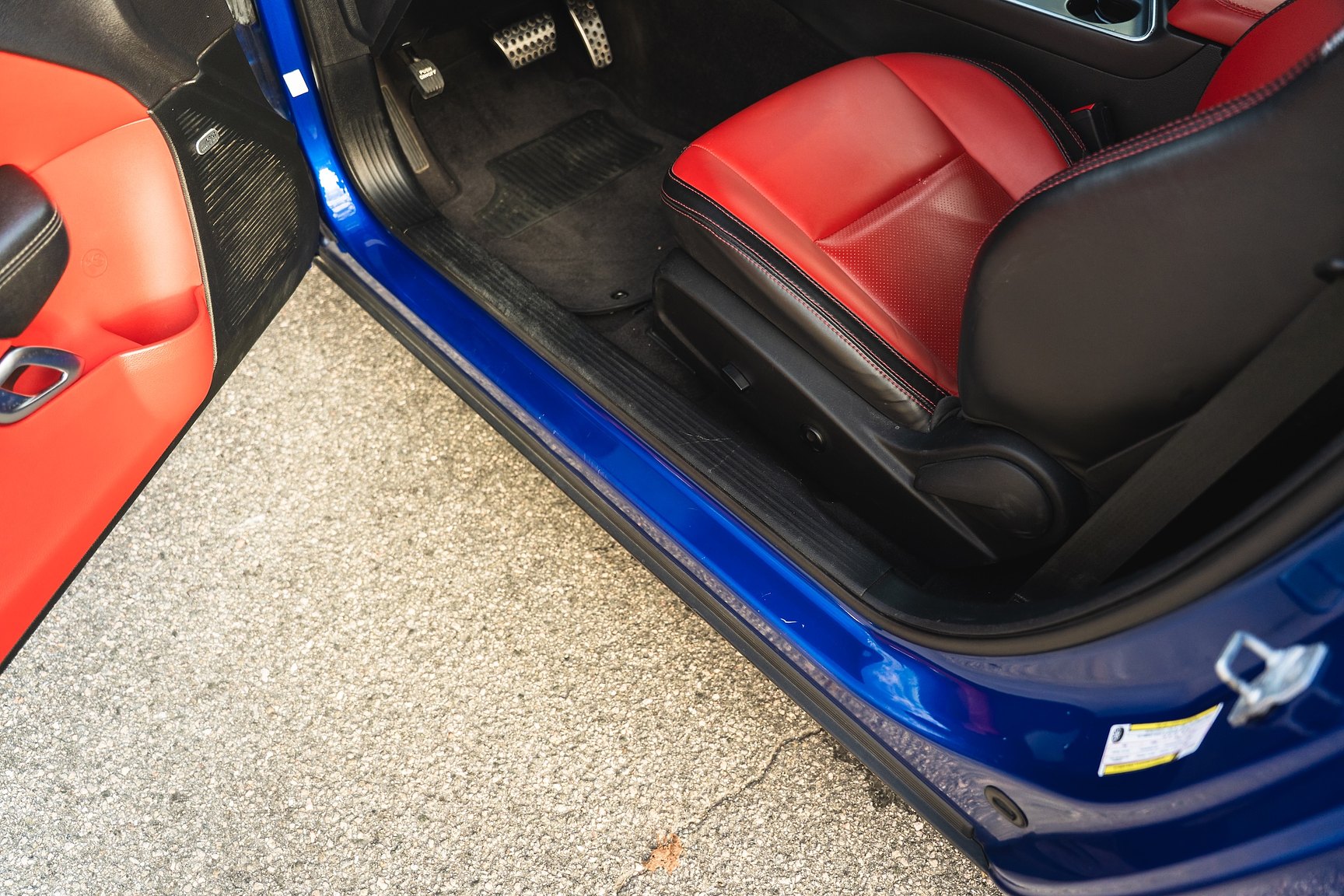 Interior image of 2018 Dodge Challenger R/T 392