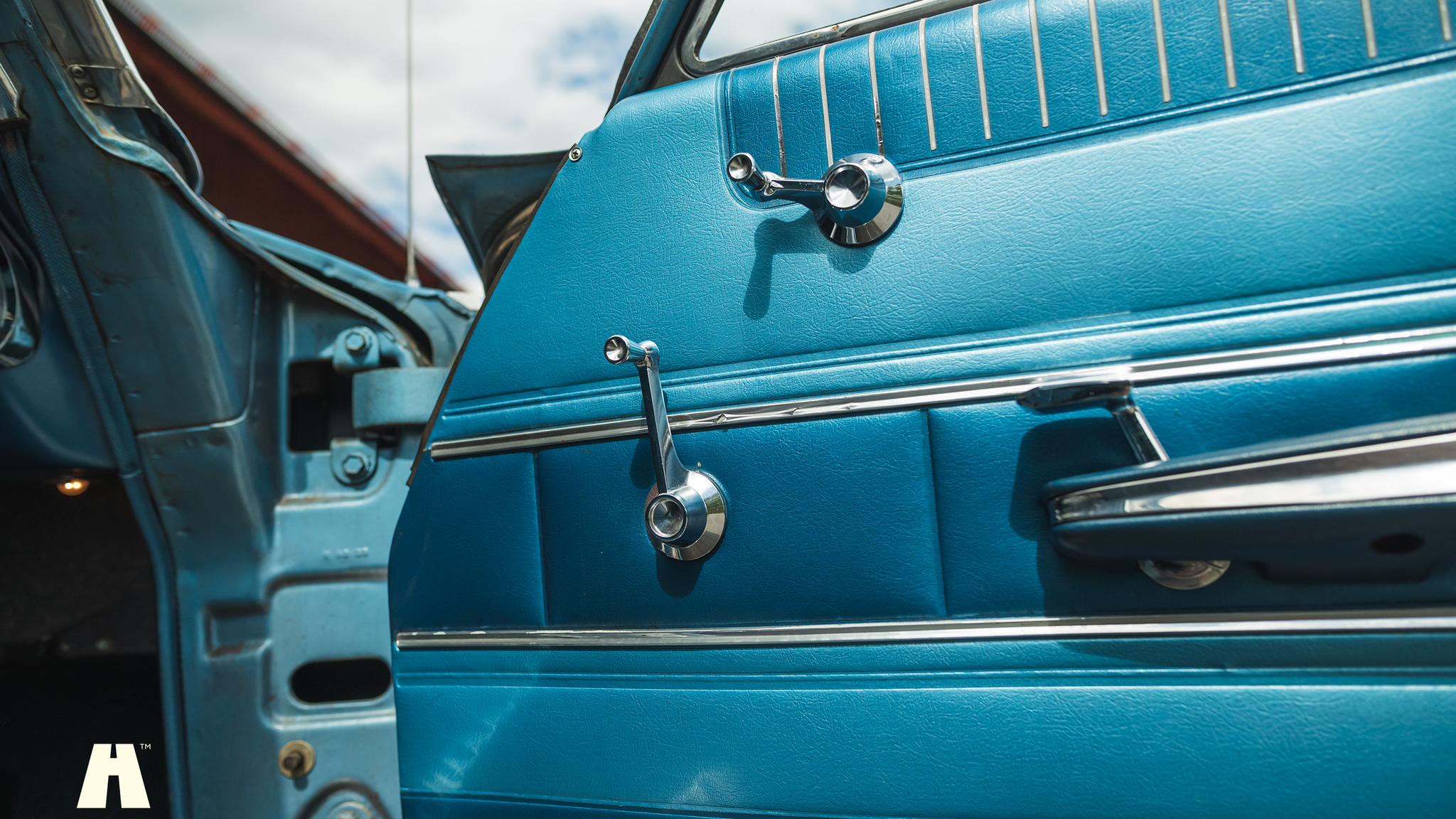Interior image of 1963 Mercury Monterey Custom 4-door (35)