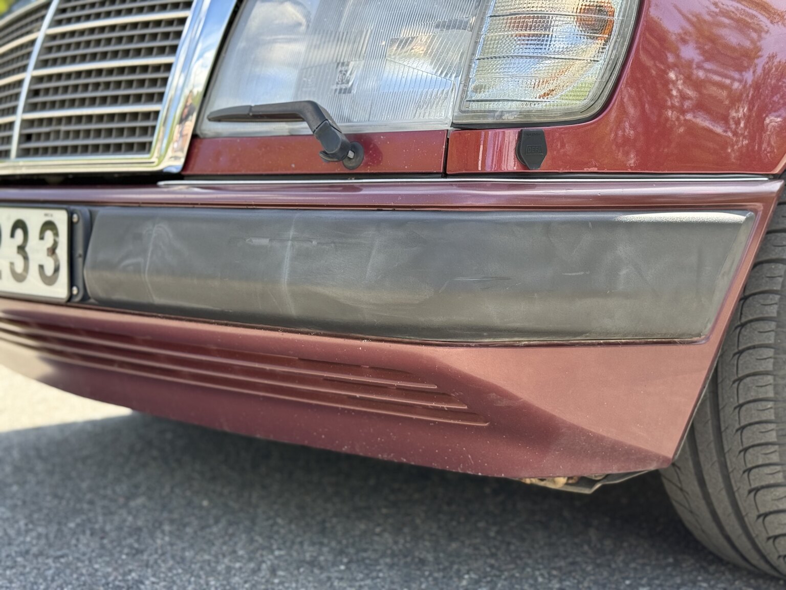 Aussenfoto 1991 Mercedes-Benz 300 E-24