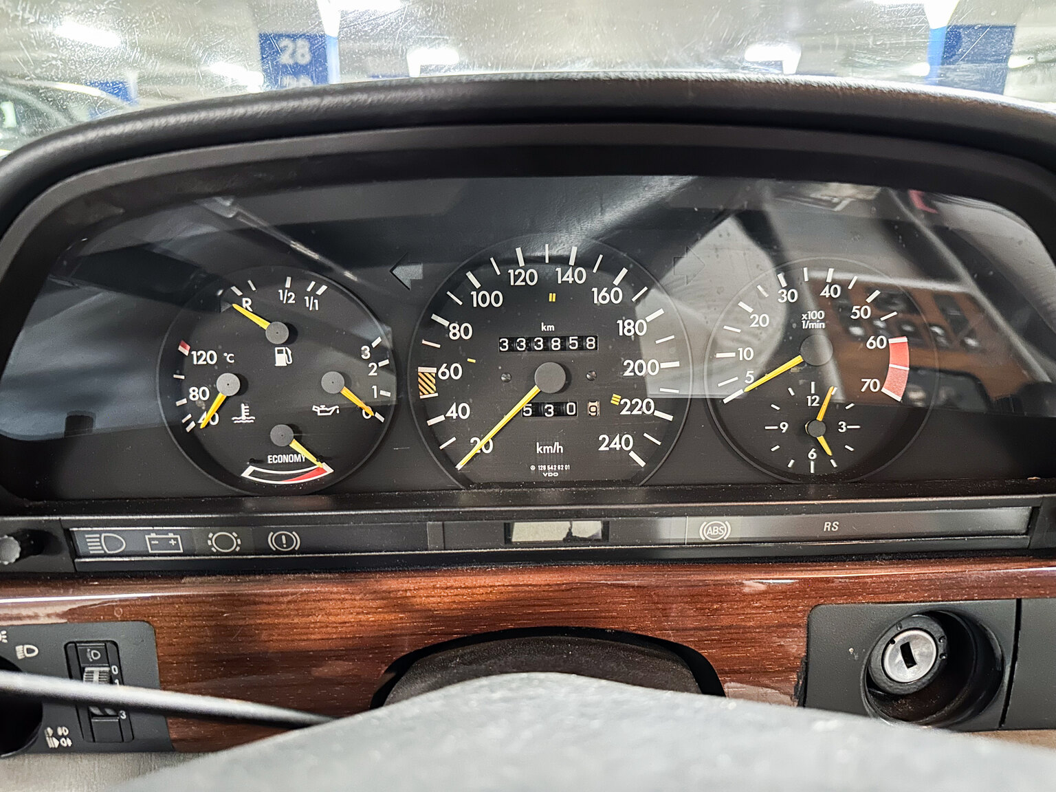 Interior image of 1985 Mercedes-Benz 500 SEL
