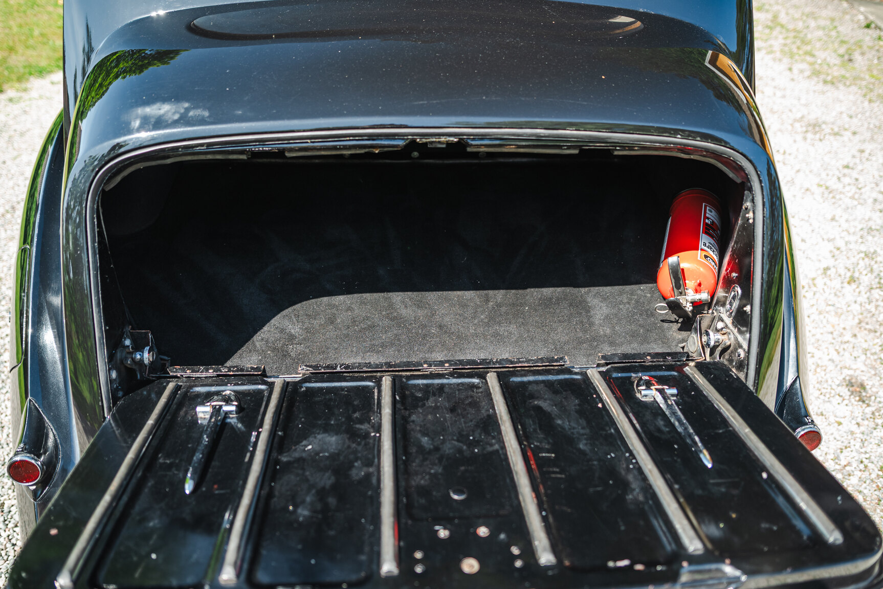 Interior image of 1950 Bentley 4 1/4 Litre
