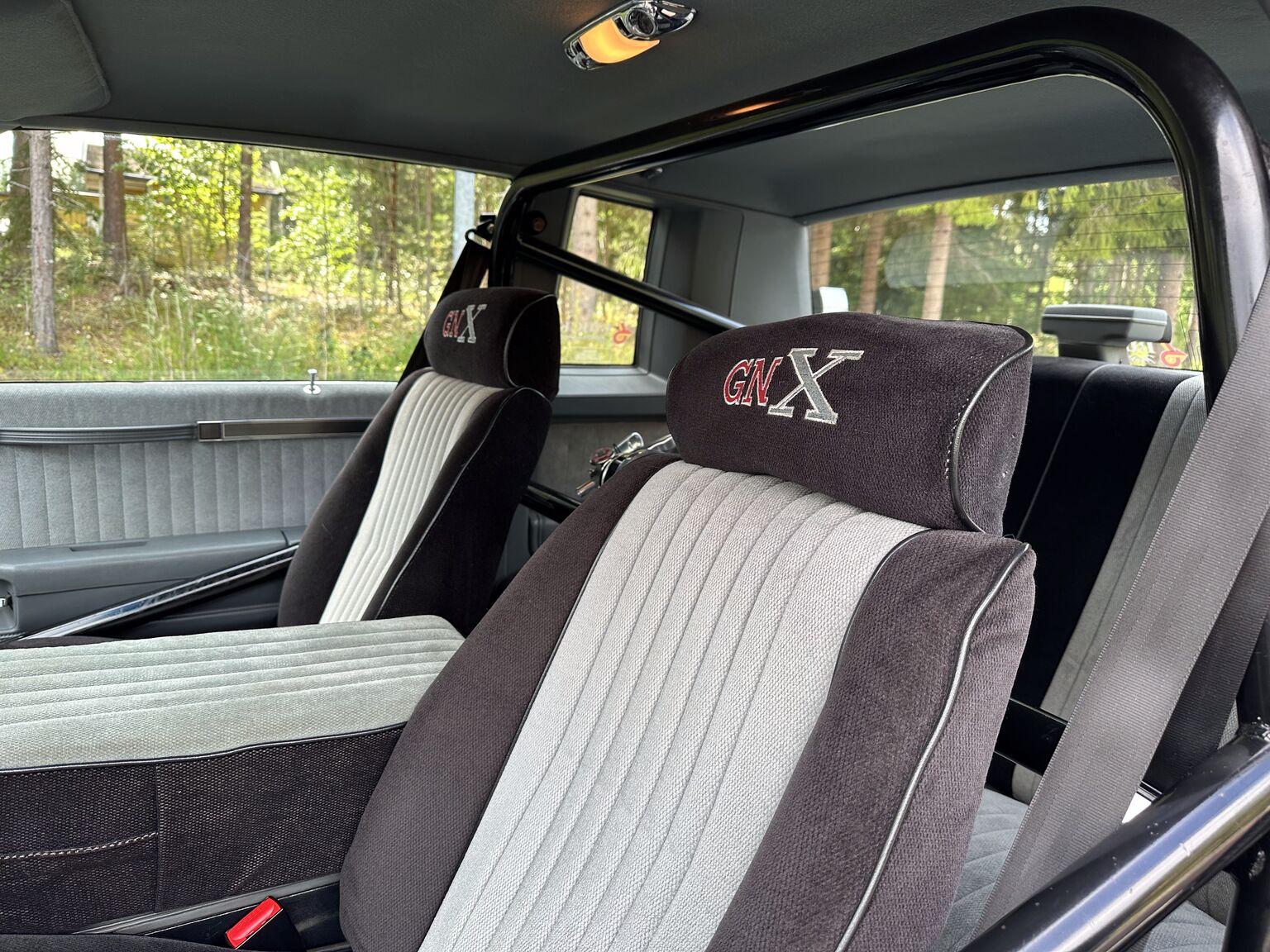 Interior image of 1987 Buick Grand National "GNX" (3)