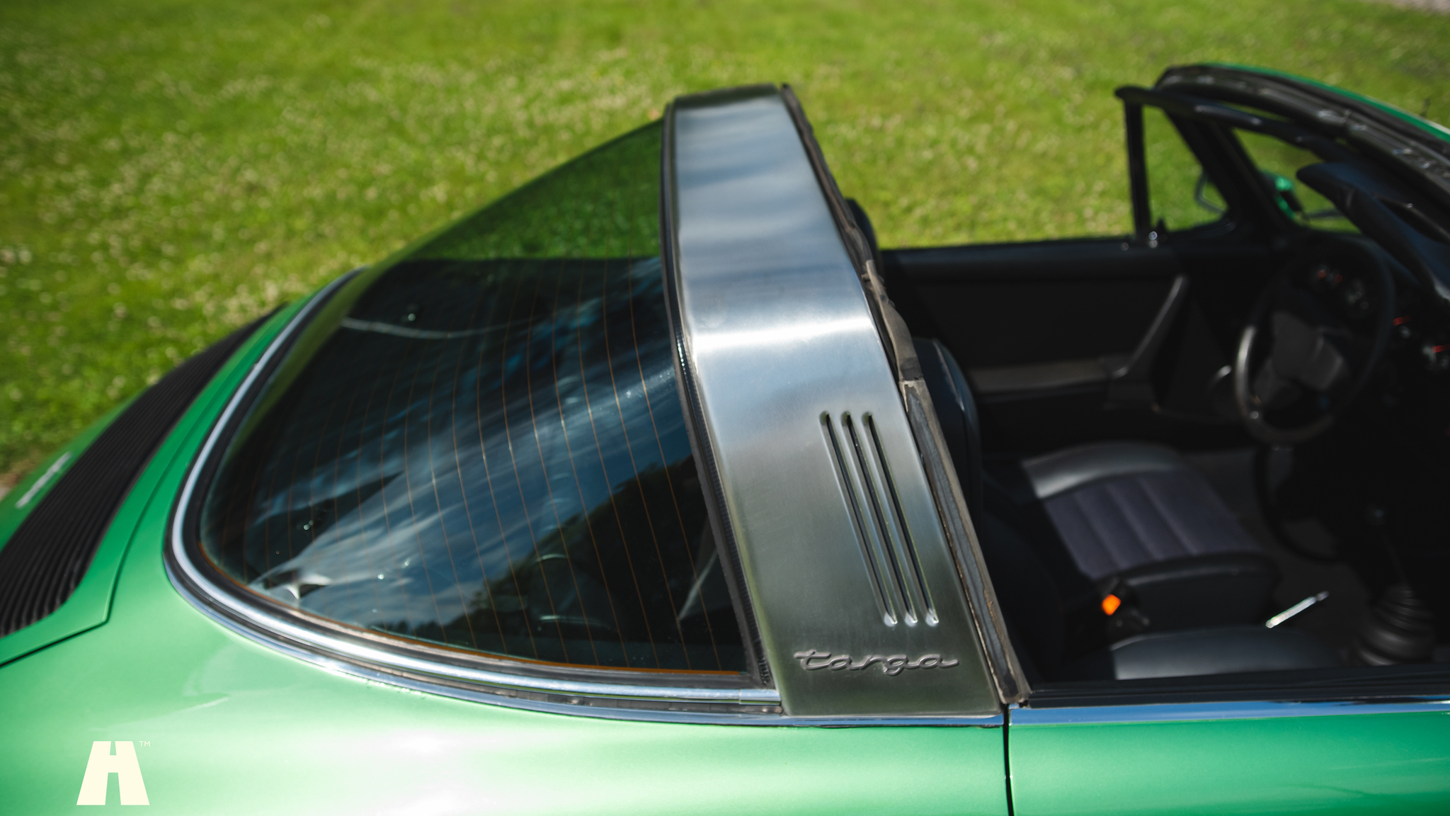 Exteriörbild på 1976 Porsche 911 Targa