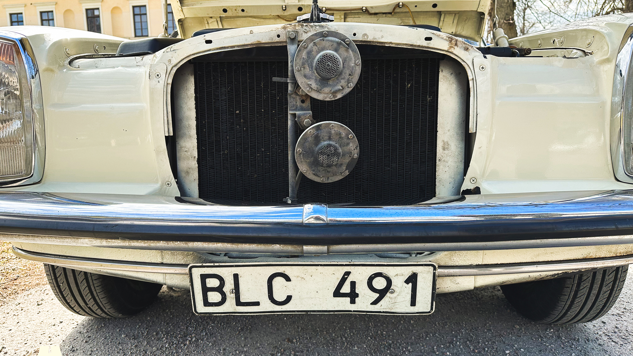 Image of 1972 Mercedes-Benz 200 mechanics