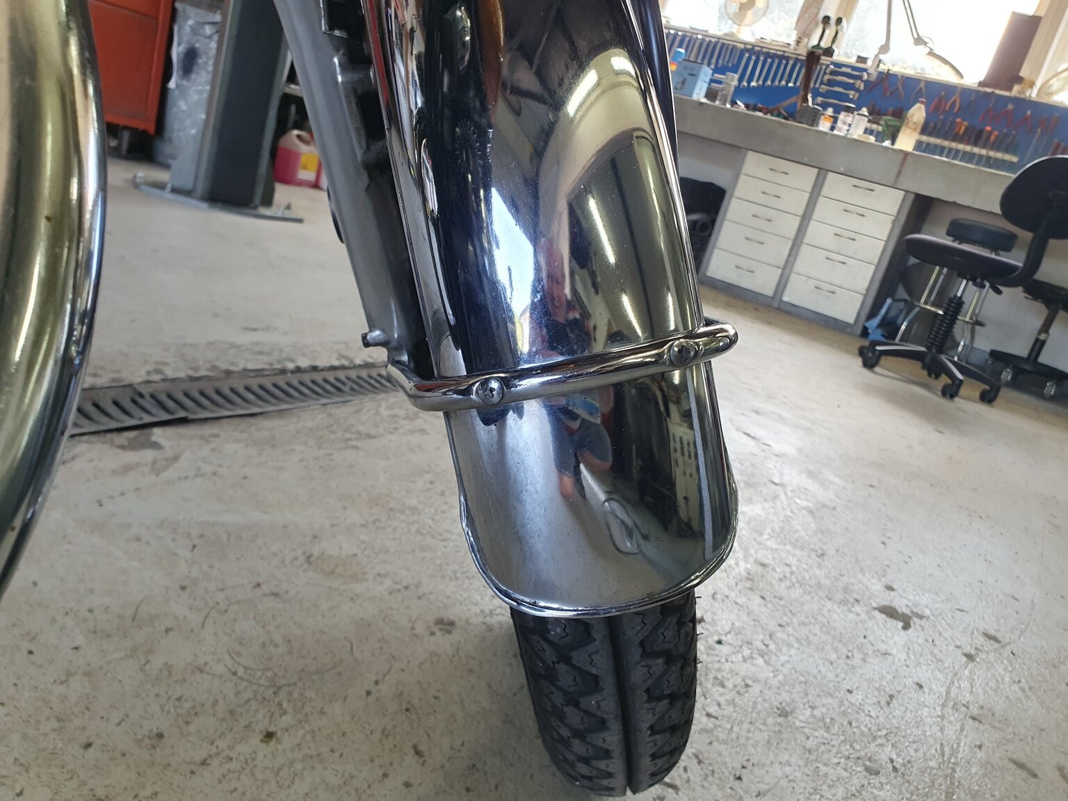 Exterior image of 1971 Honda CB 450 DOHC K3